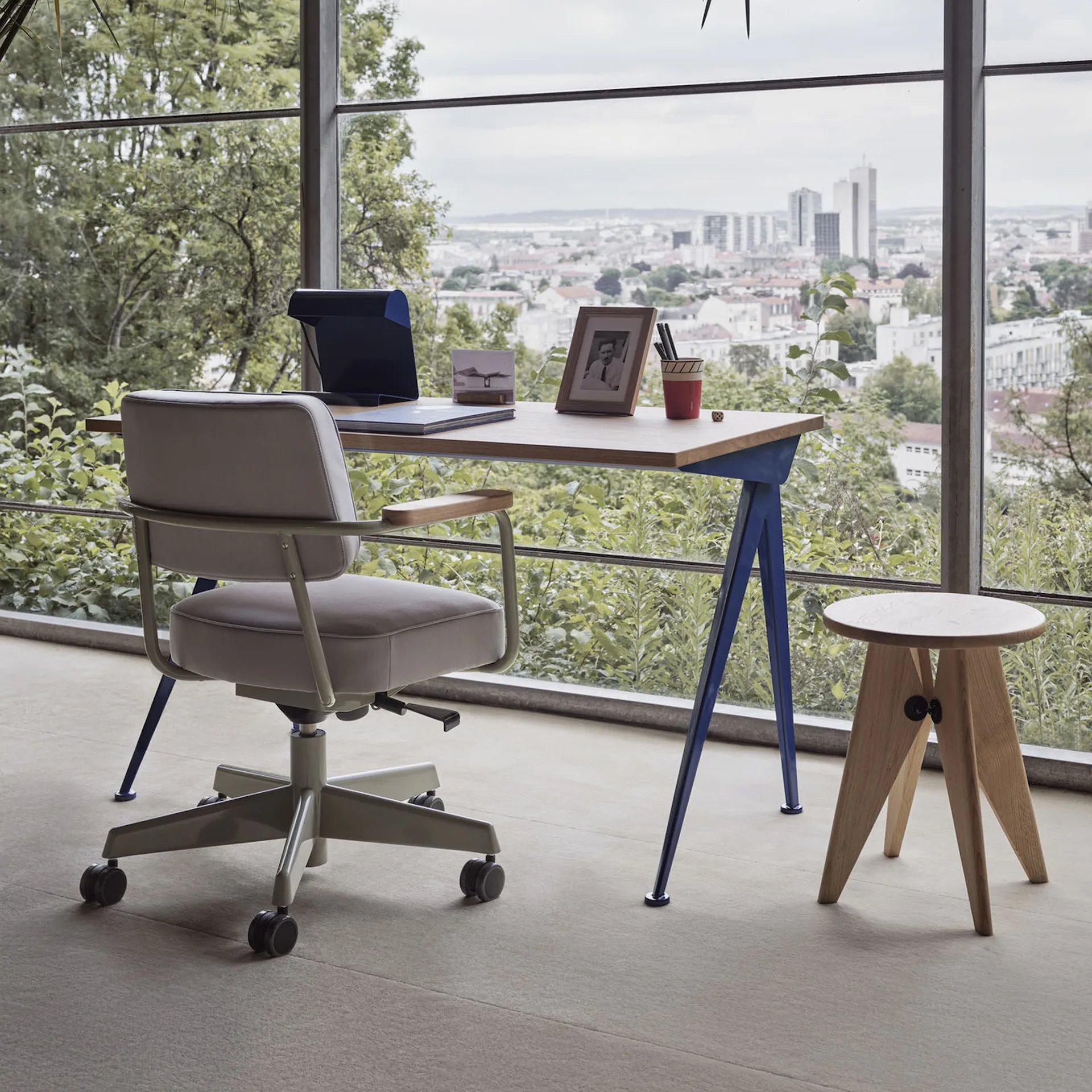 Fauteuil Direction Pivotant Desk Chair Ecru - Vitra - Jean Prouvé - NO GA