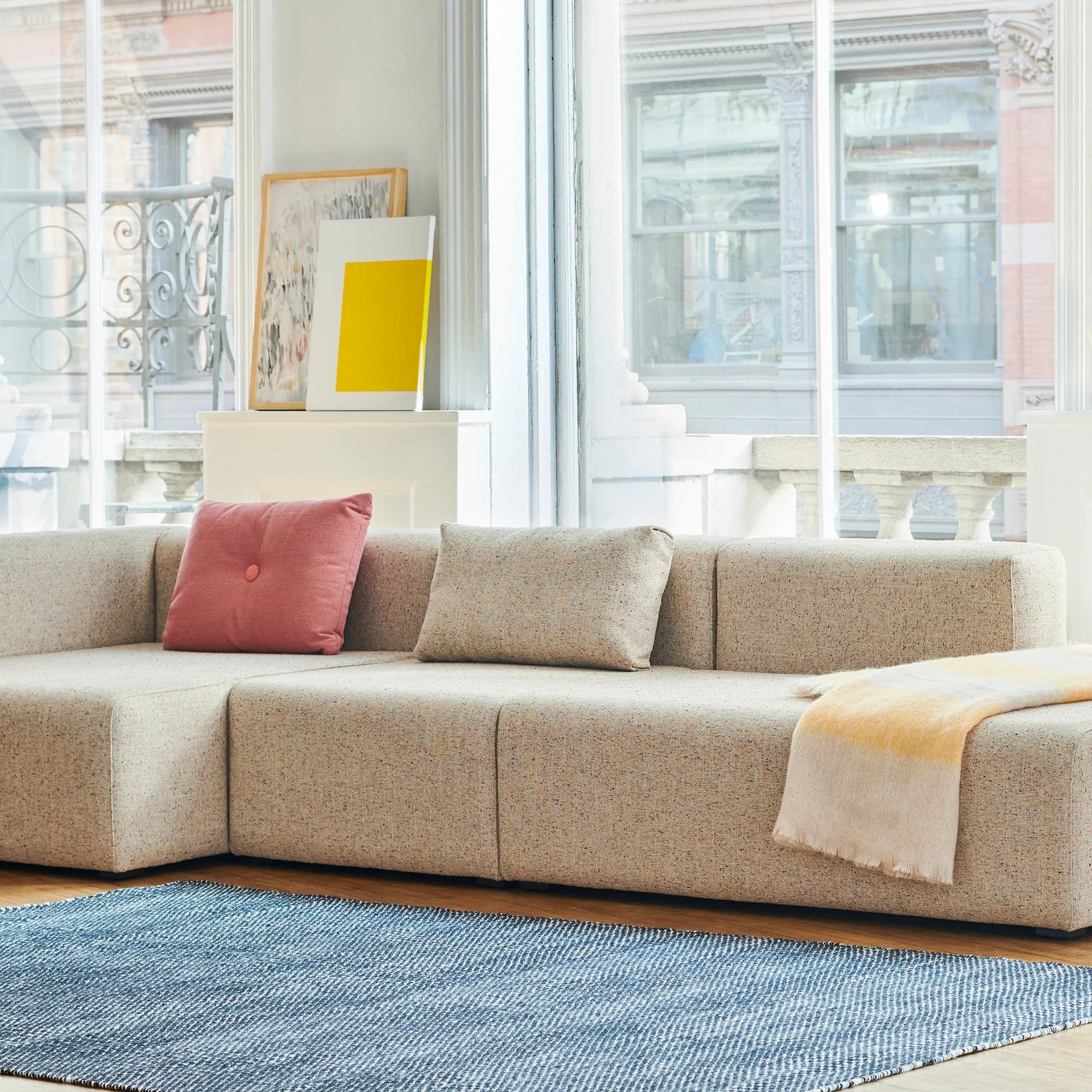 Dot Cushion Steelcut Trio 1 Dot