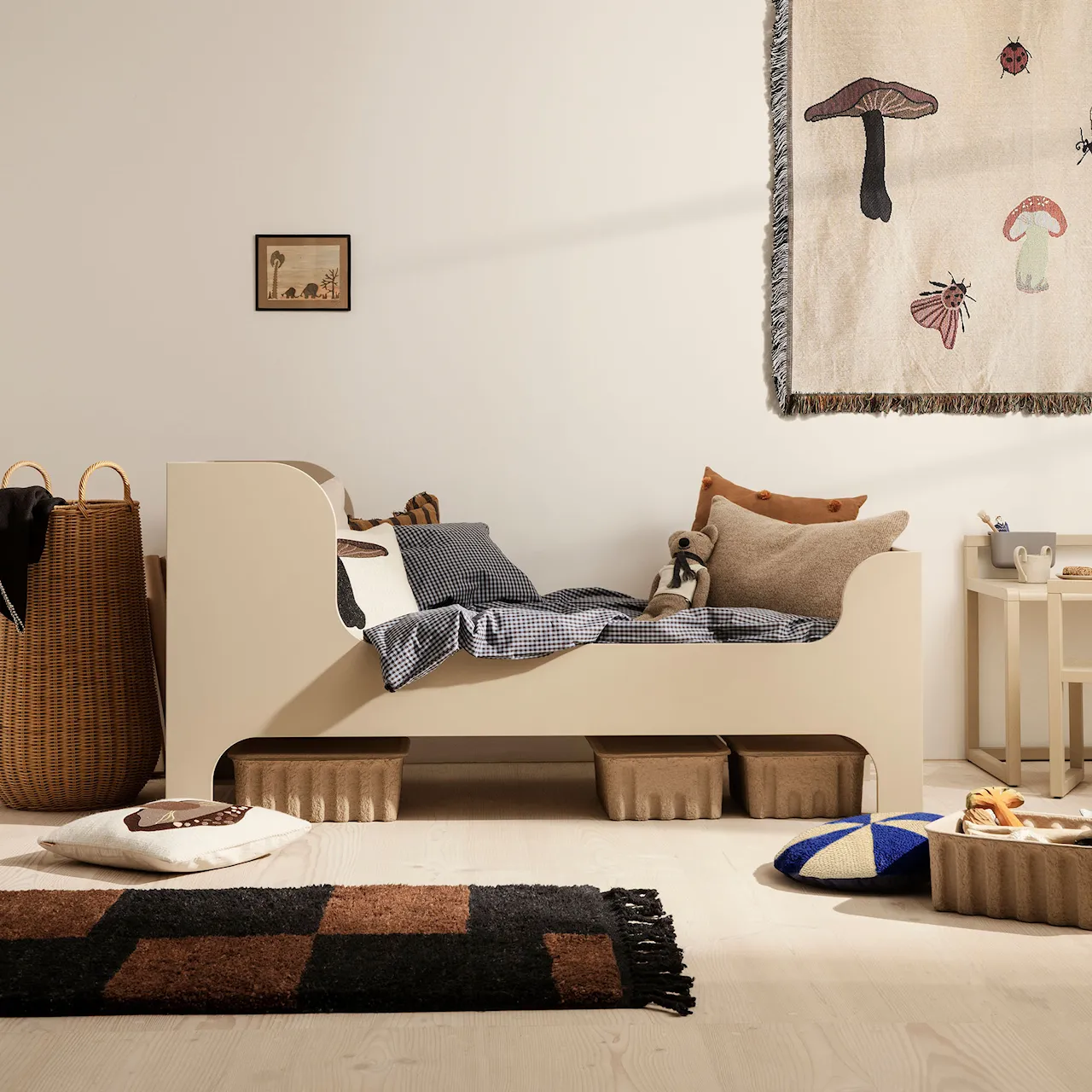 Mara Knotted Rug Small