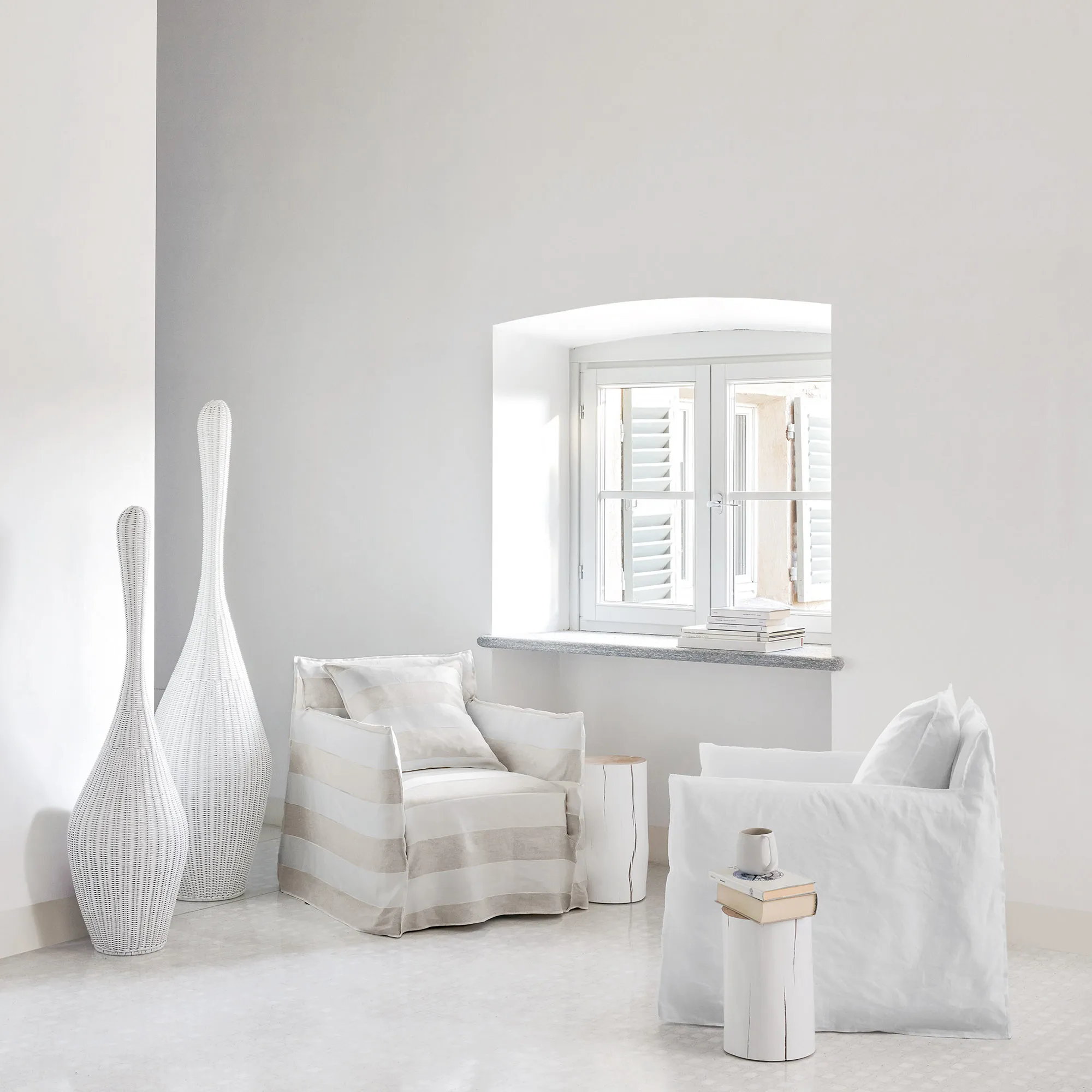 Ghost 04 Armchair - 2