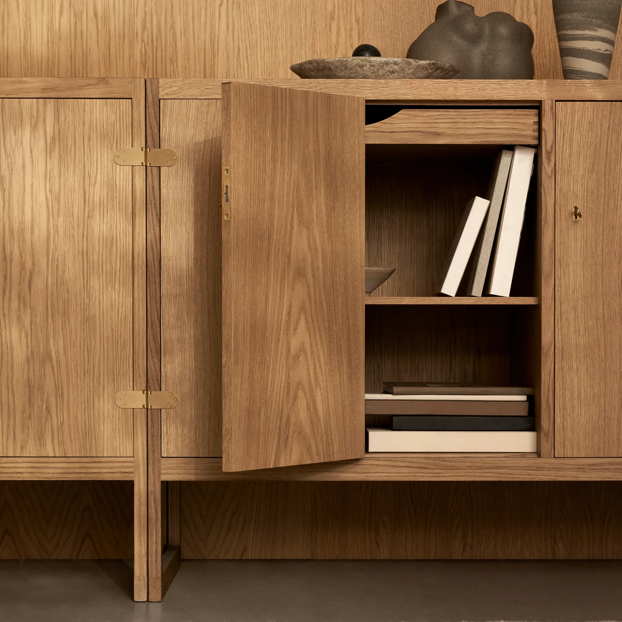 BM0057 kabinet