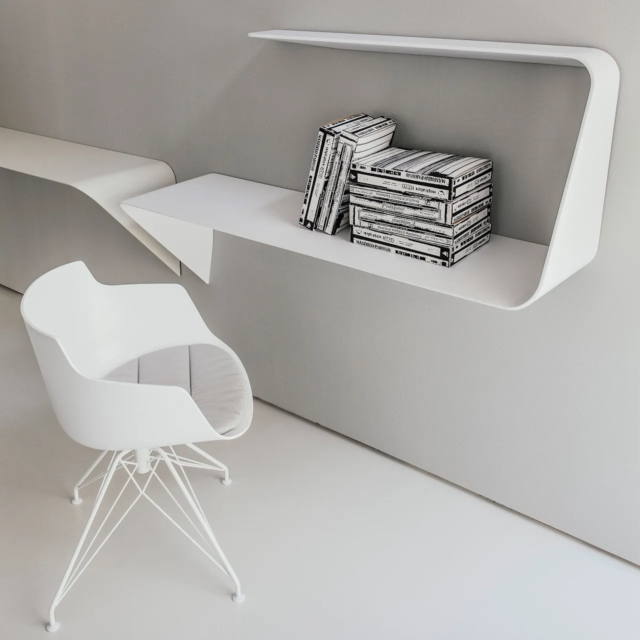 Flow Slim Chair