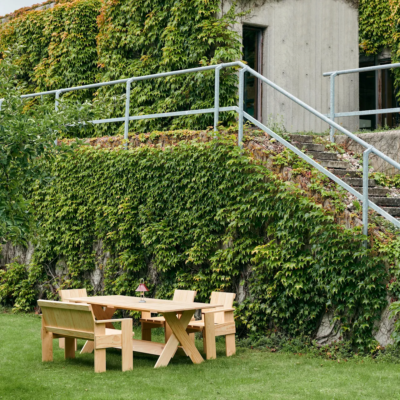 Crate Dining Bench - London fog