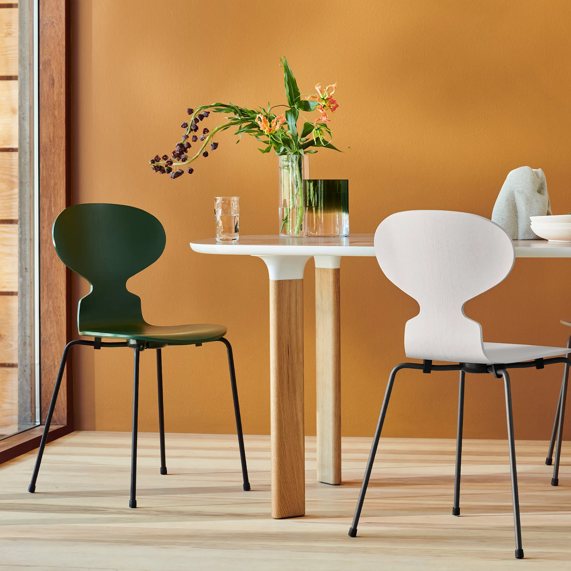 Ant 3100 colored ash veneer steel frame brown bronze - Fritz Hansen - Arne Jacobsen - NO GA