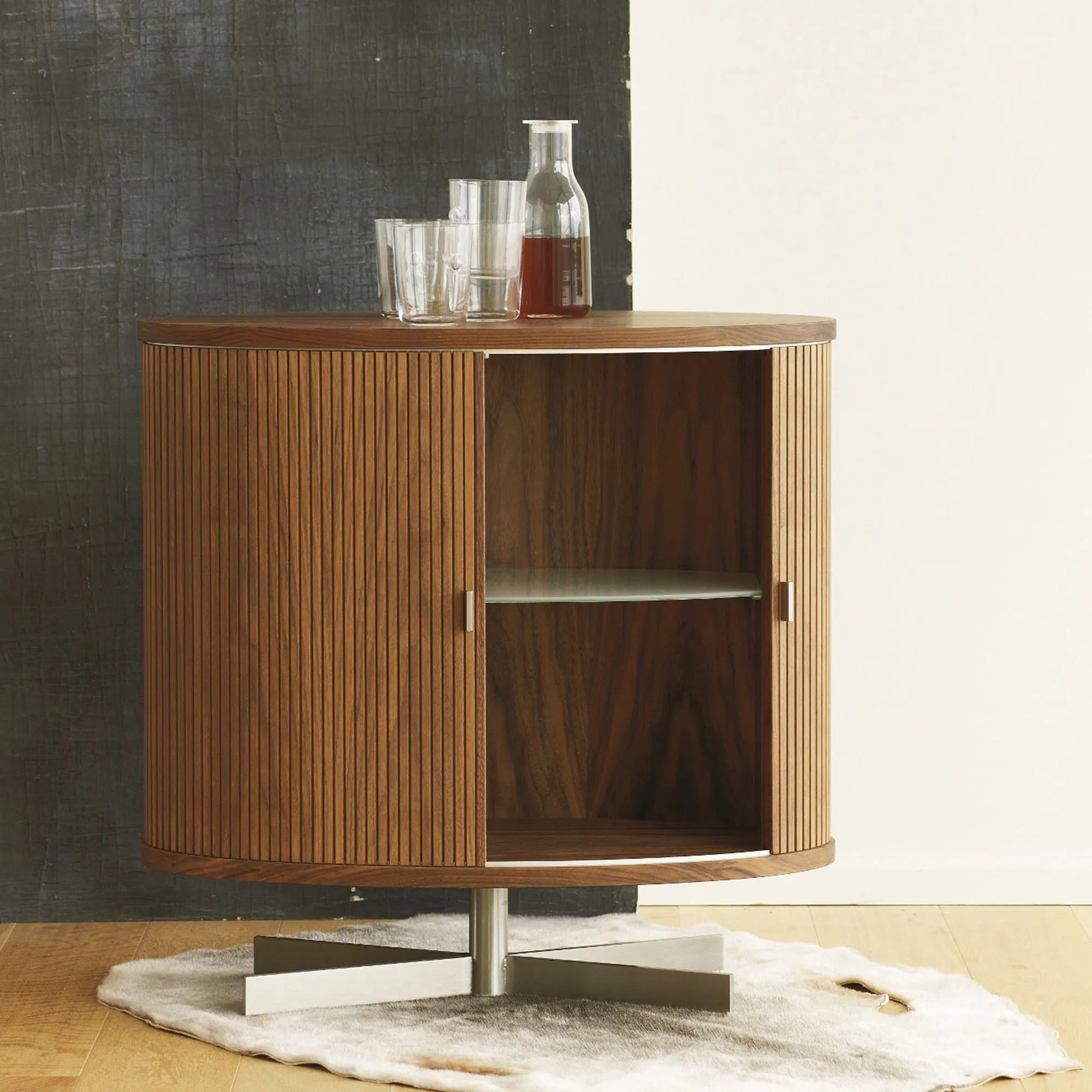 AK 1365 Cabinet - 2