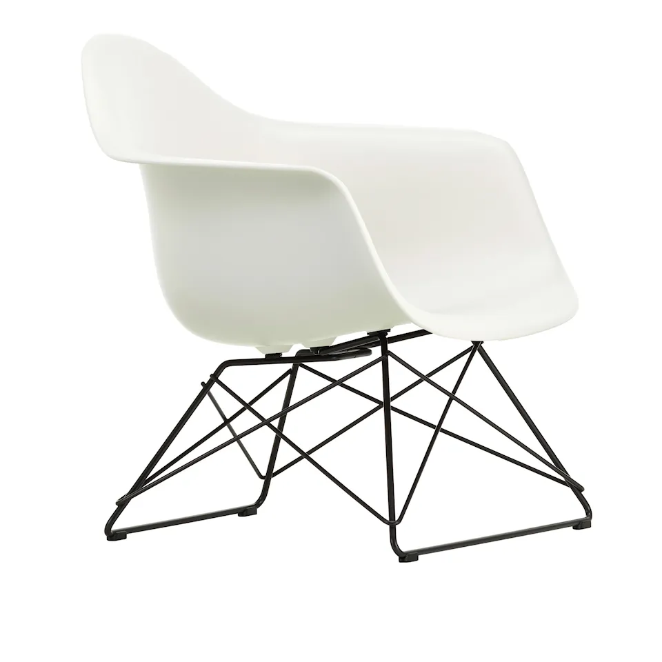 Eames Plastic Armchair LAR