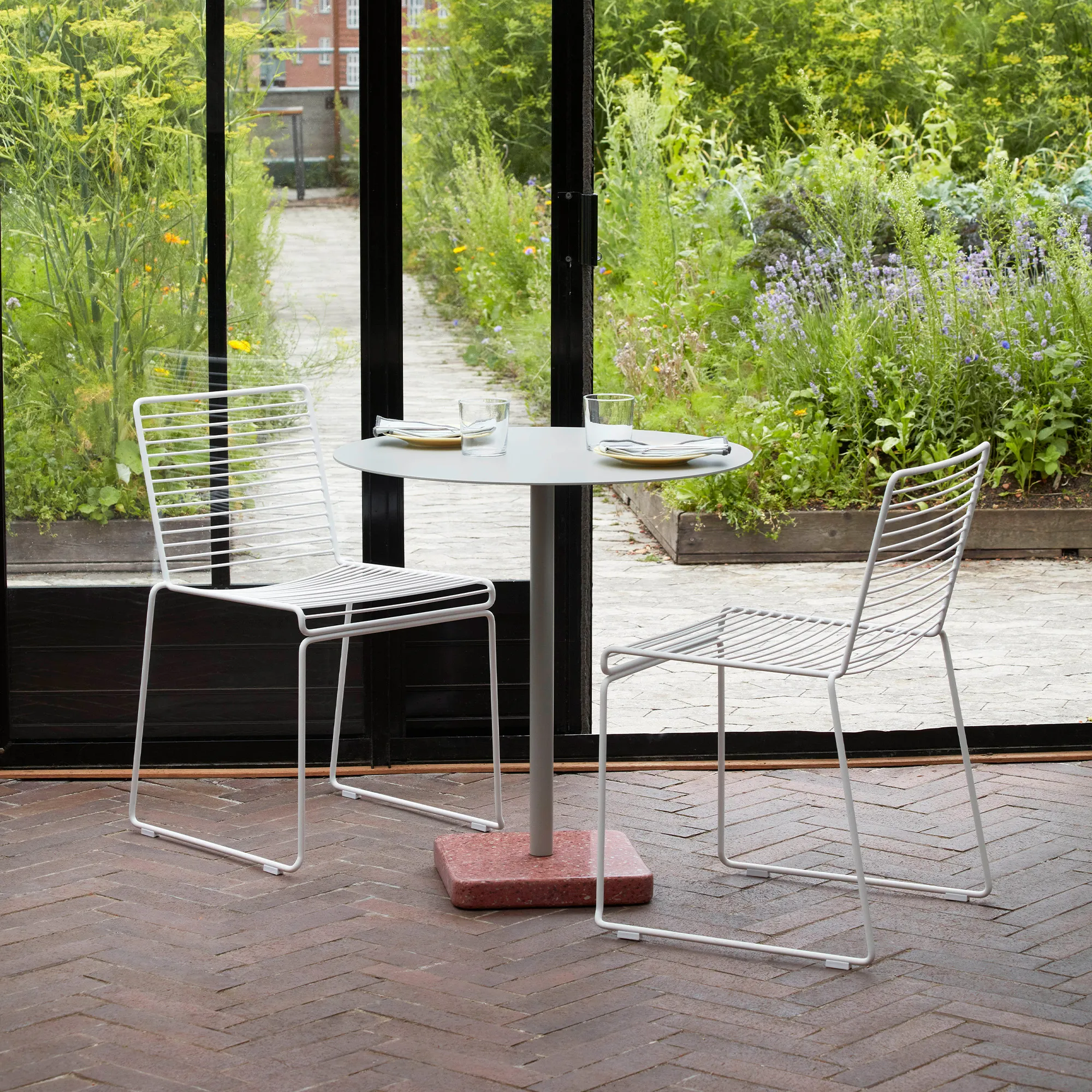 【mappy】HAY TERRAZZO TABLE ROUND HAY - Terrazzo Table (round) | Connox