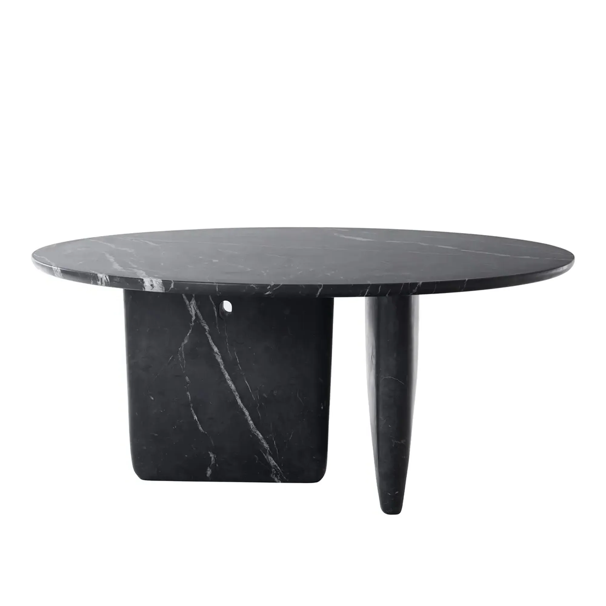 Tobi-Ishi omkring spisebordet - 1