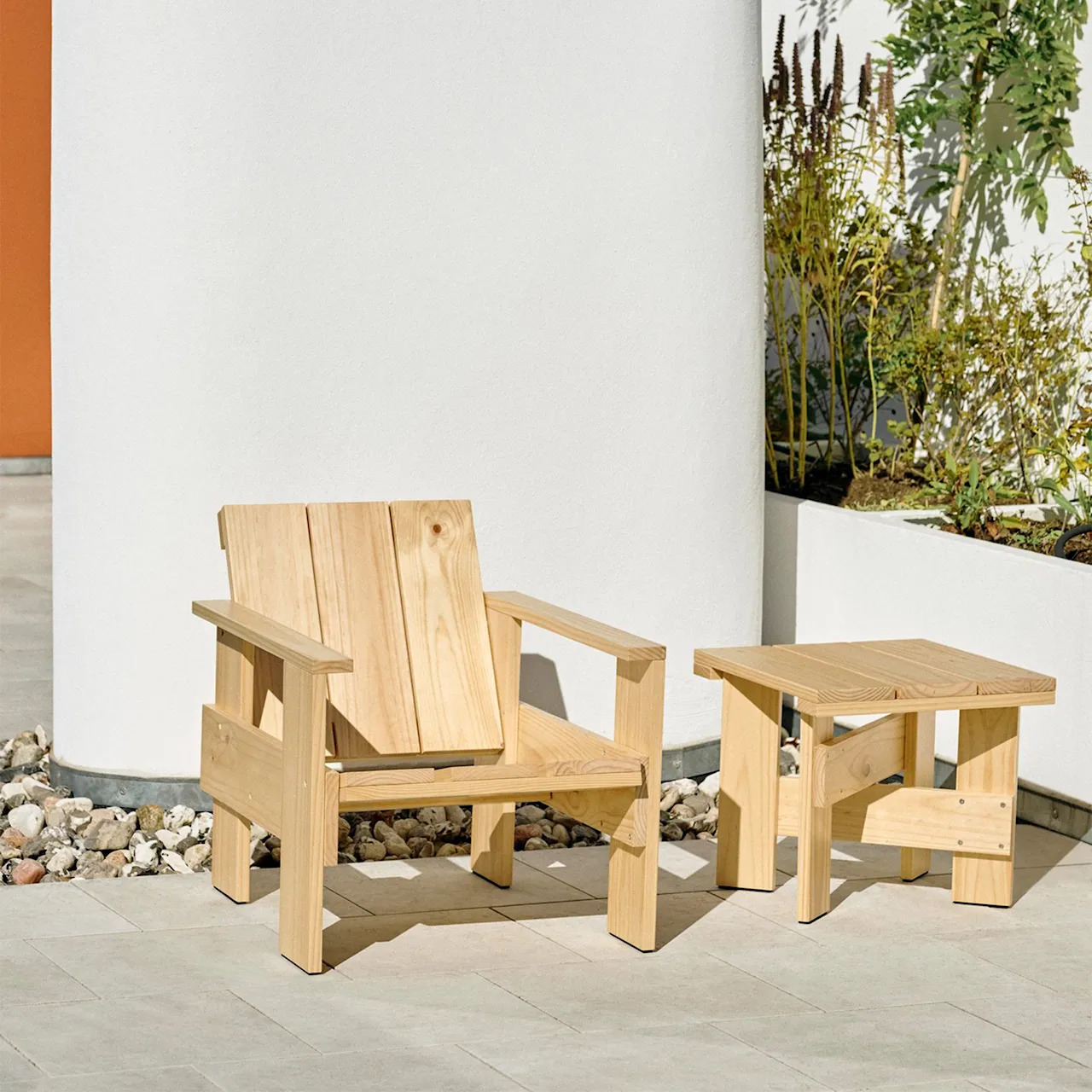 Crate Outdoor Lounge Chair