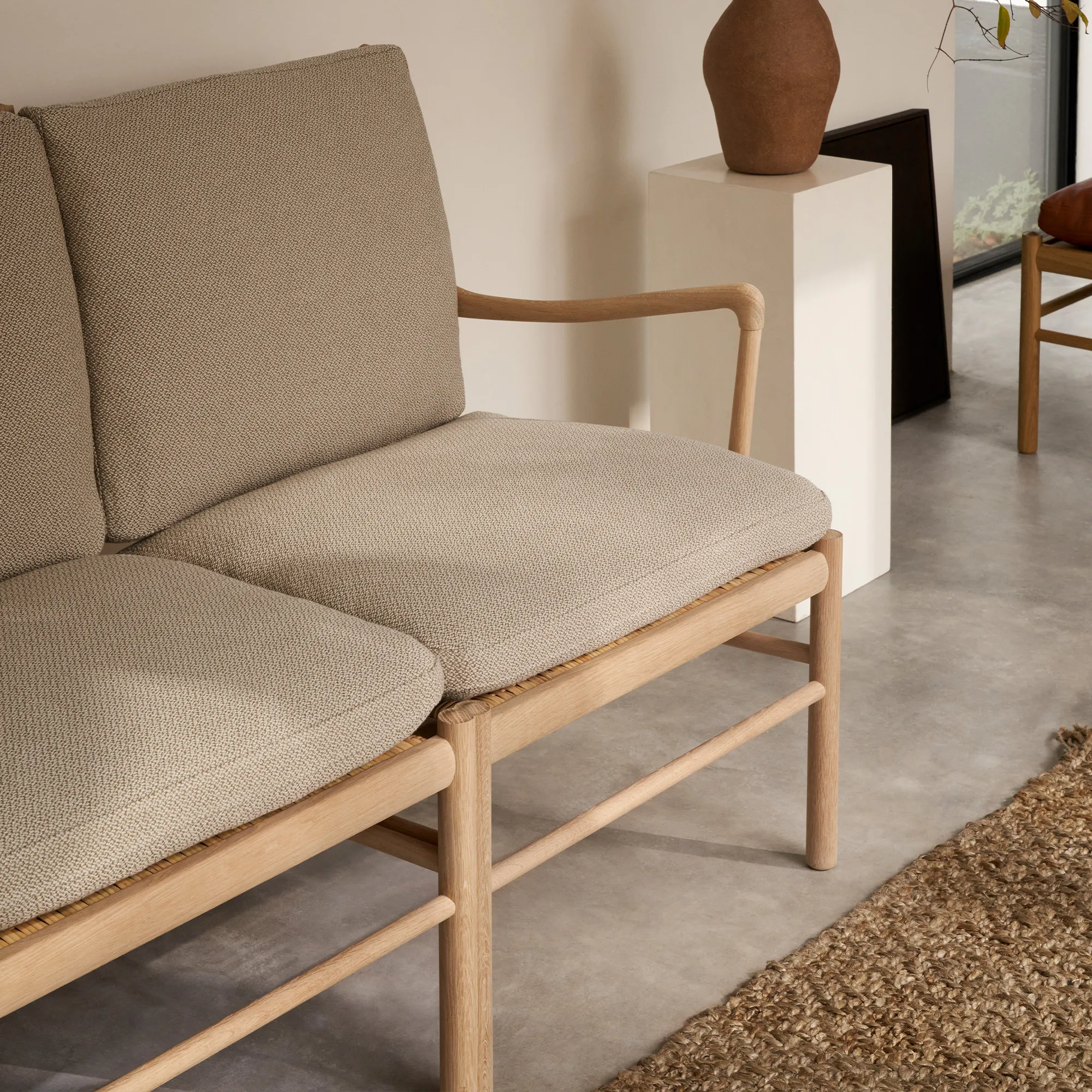 OW149-2 Colonial 2-Seater Sofa Walnut - 3