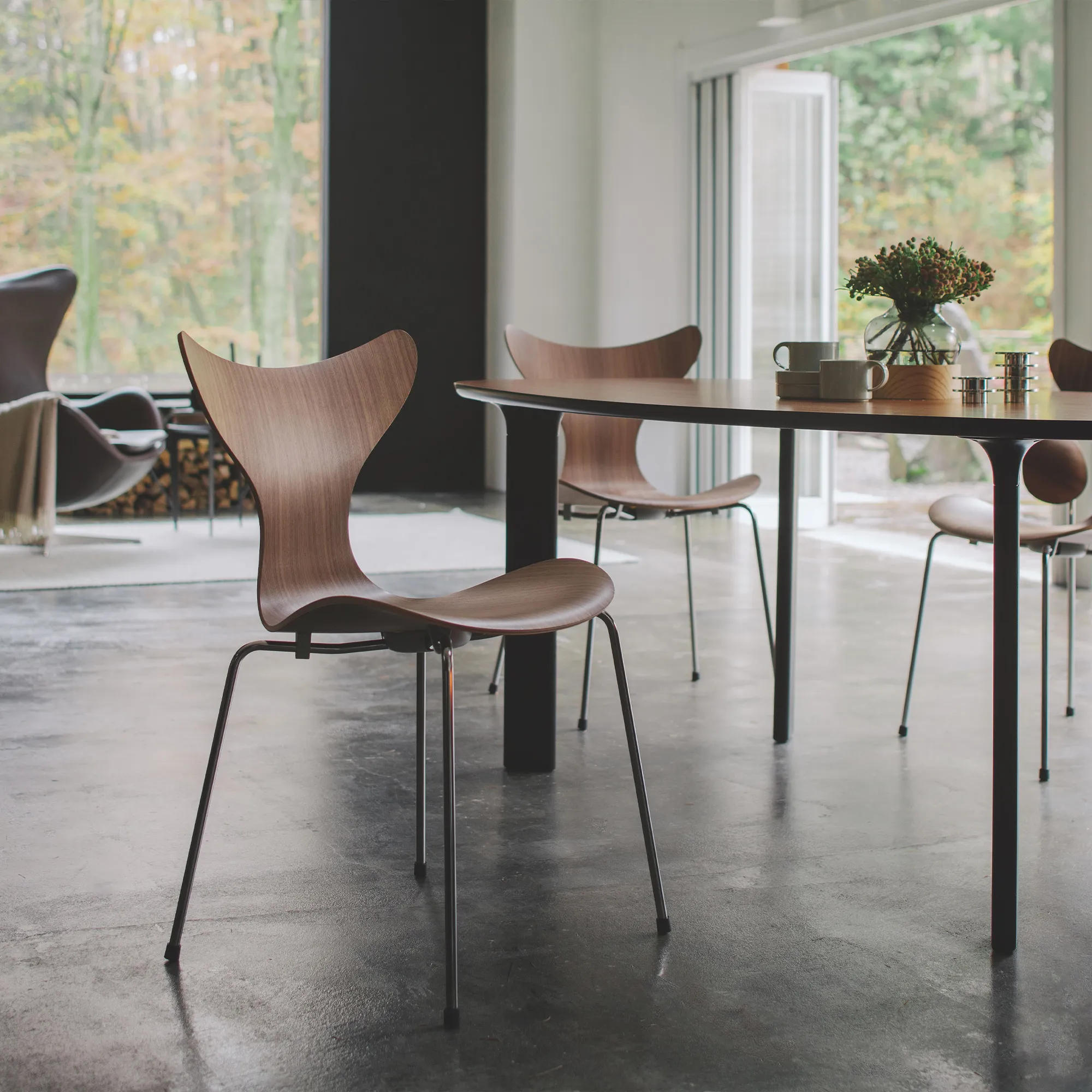 3108 Lily Chair - 4