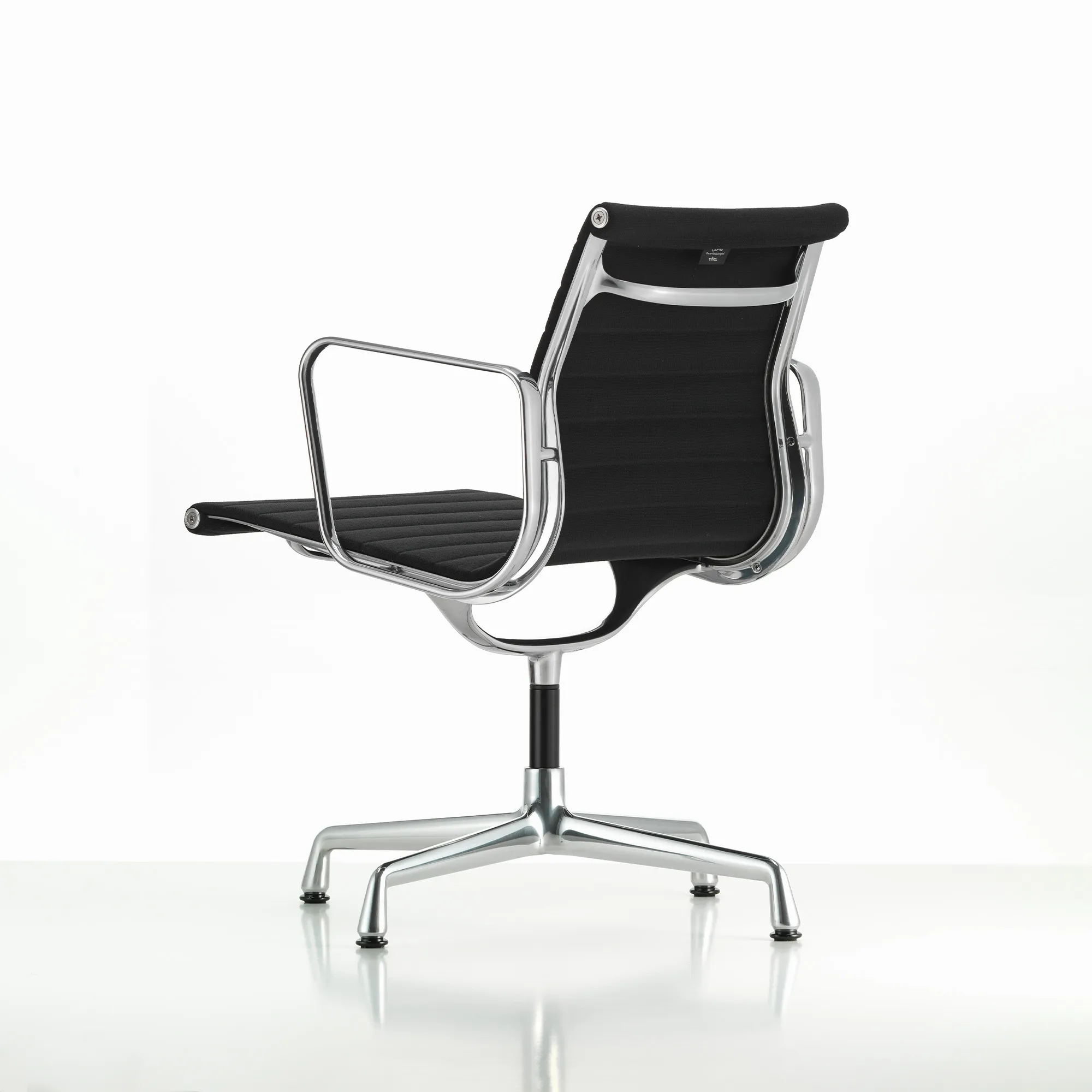EA 108 Aluminium Chair - 15
