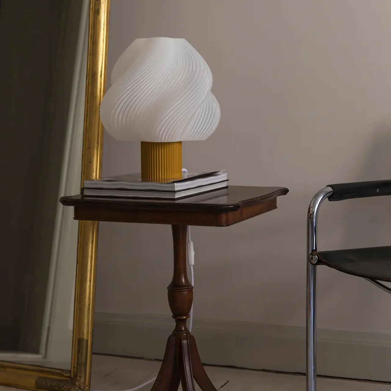 Soft Serve Table Lamp Grande - Cloudberry