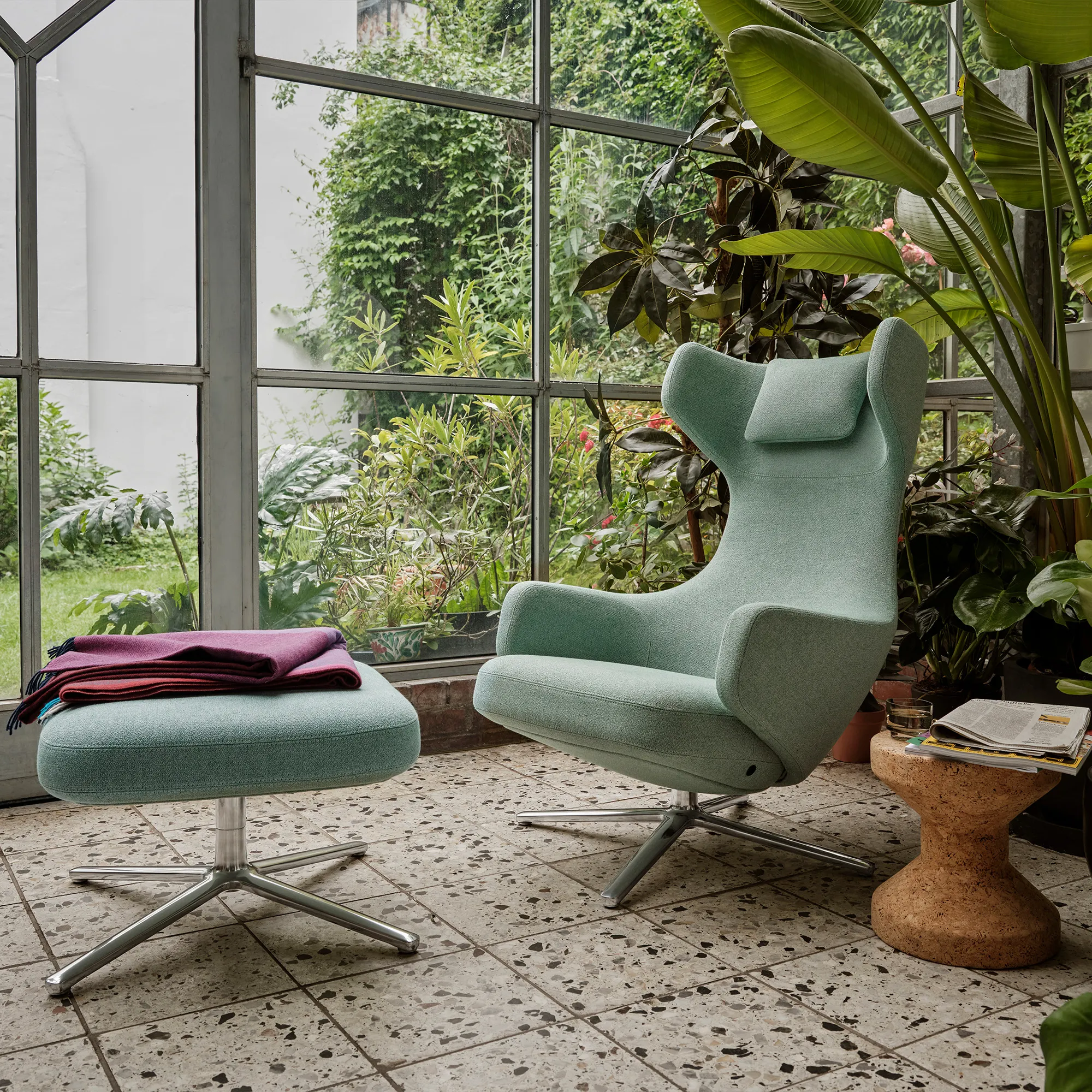 Grand Repos lænestol & Repos Ottoman fodskammel Polished