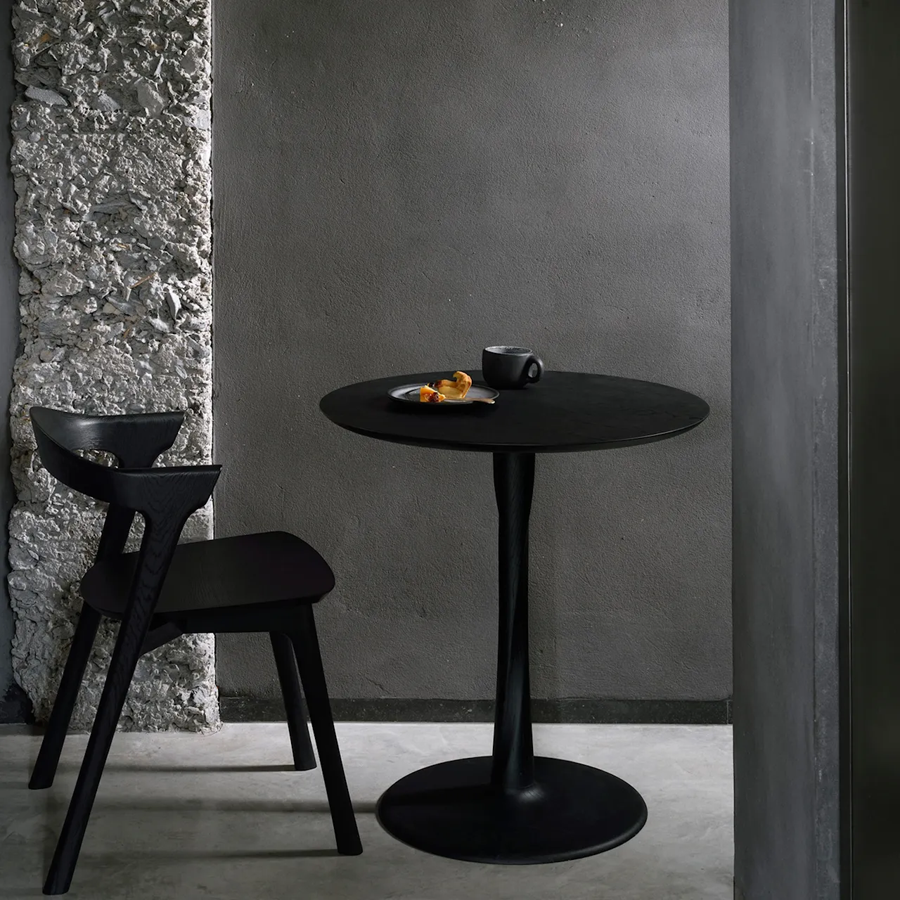 Torsion Dining Table Round Black 70 cm