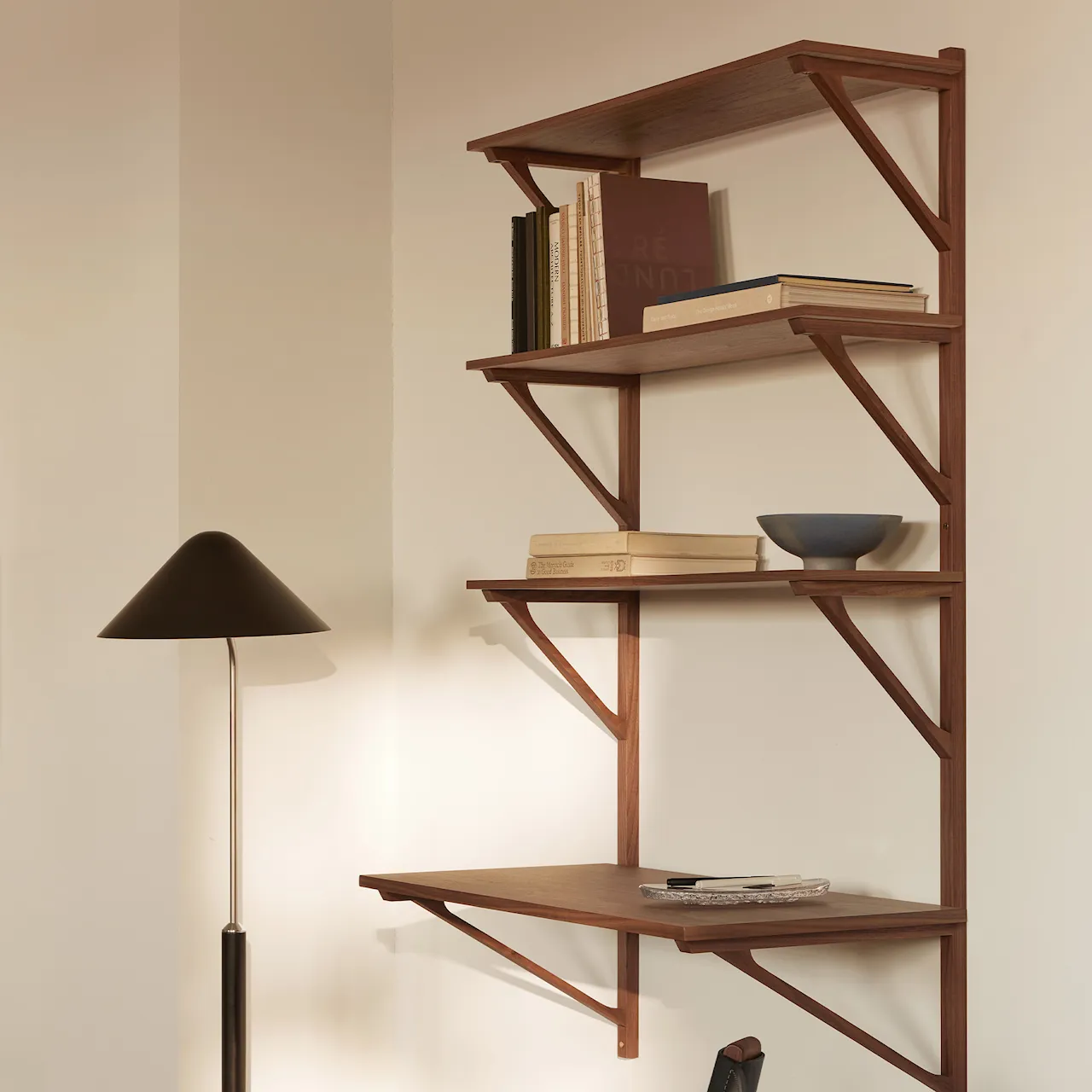 BM29 Shelf 78 cm 3 Shelves & Desk