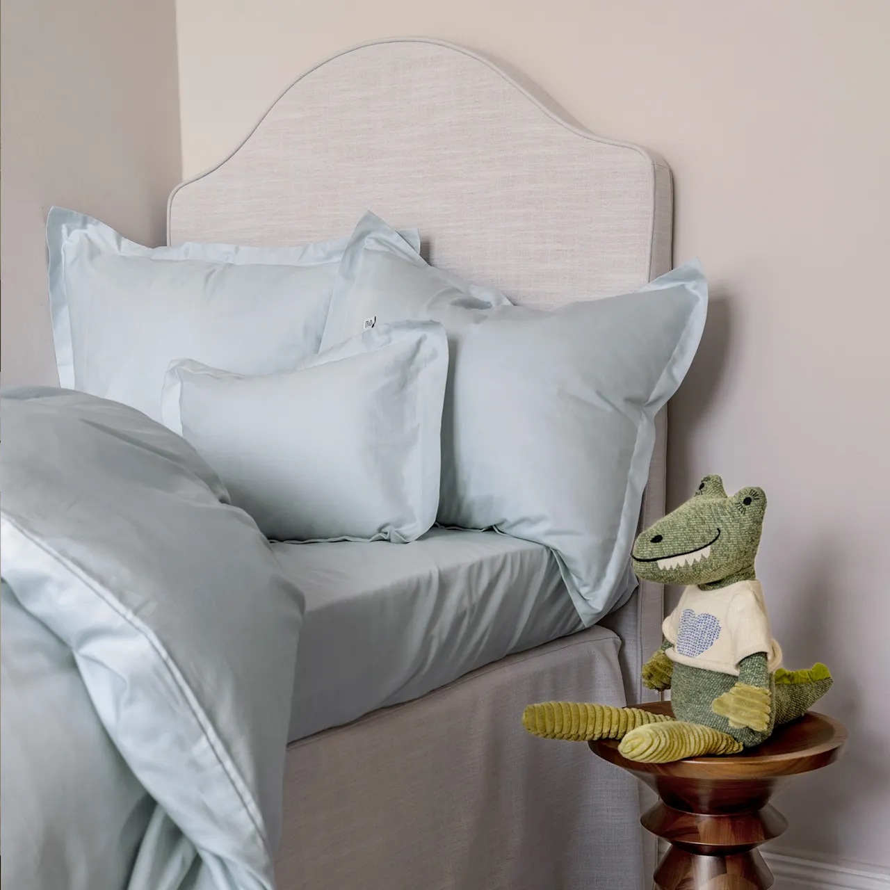 Carlita headboard linen ivory