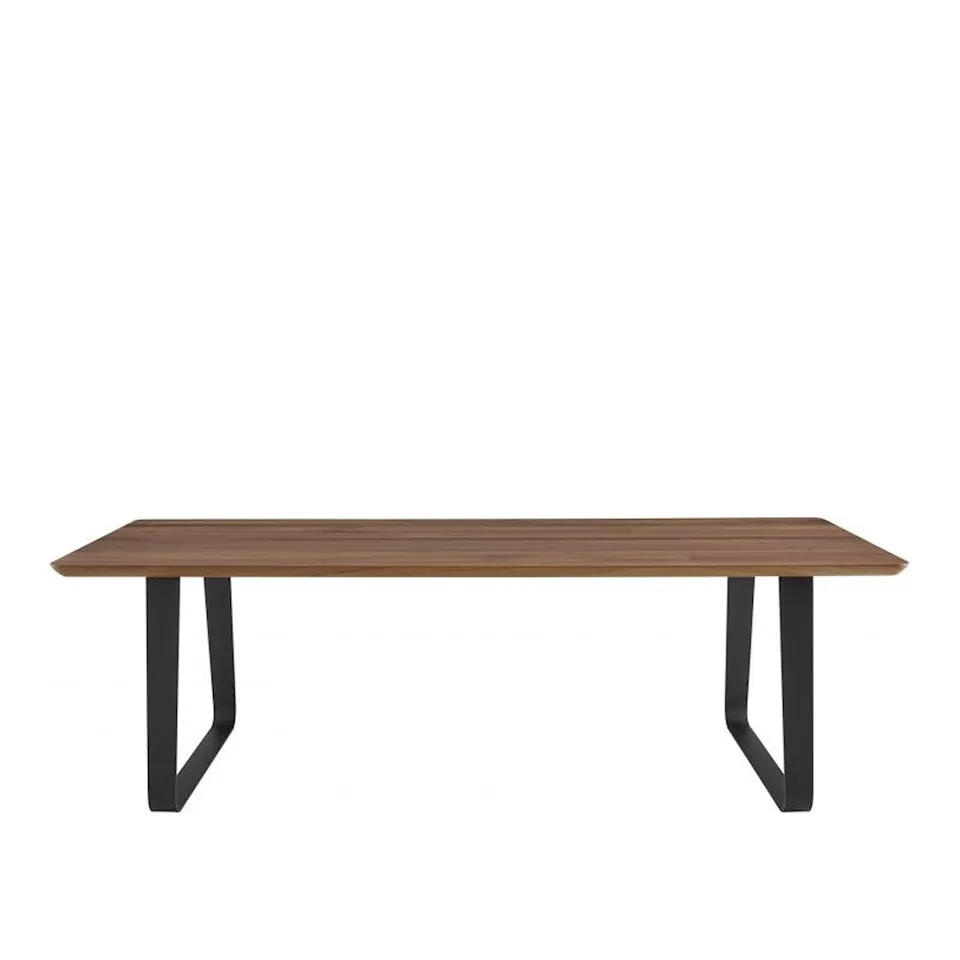 Vilna Dining Table