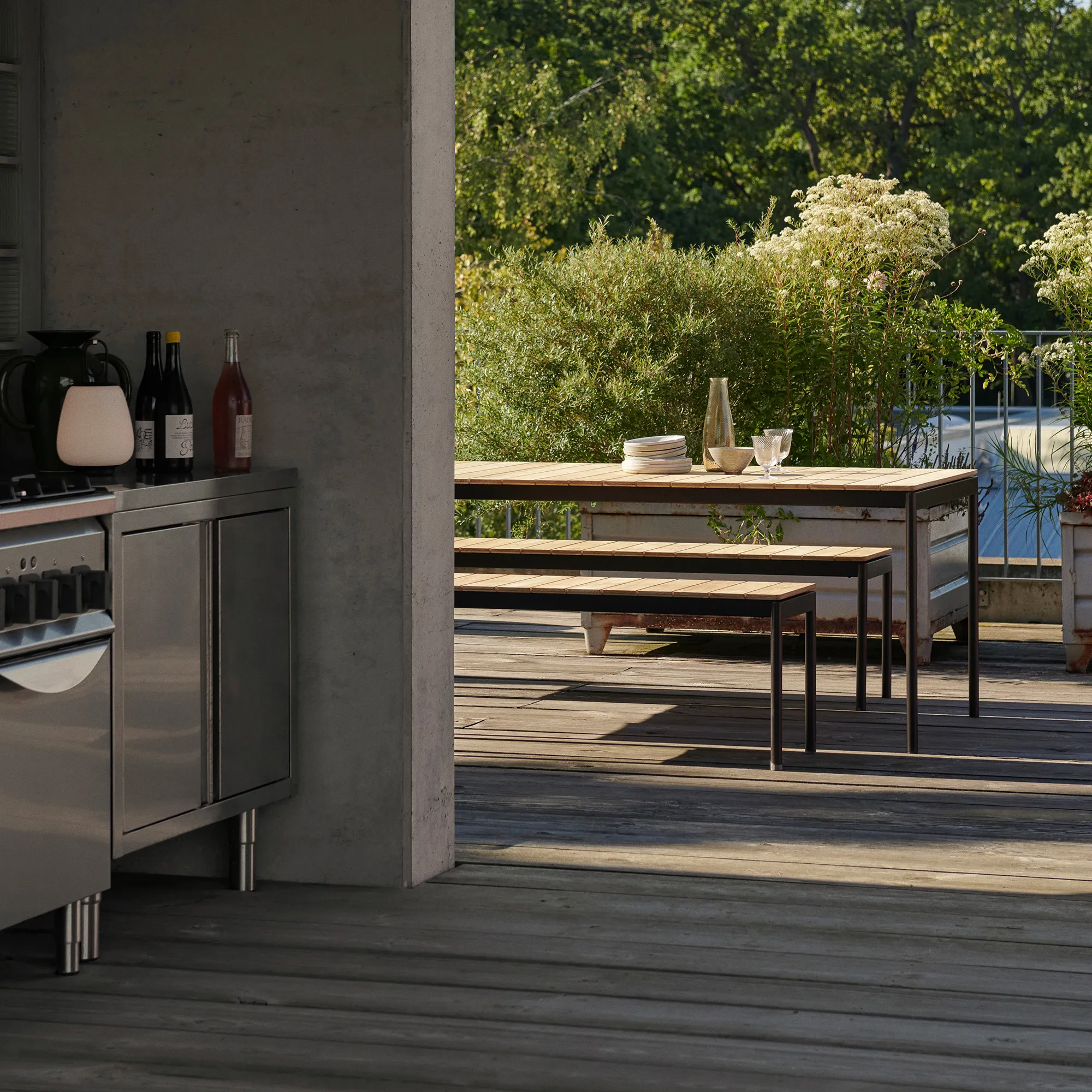 Ville AV26 Outdoor Dining Table - 3