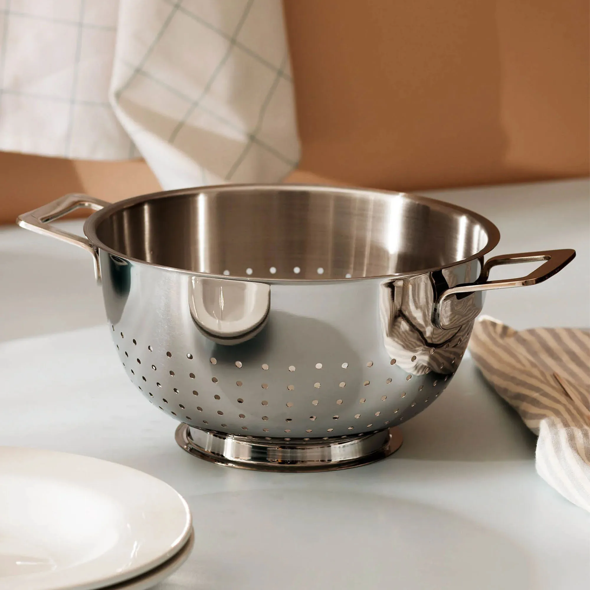 Pots & Pans Colander - 2
