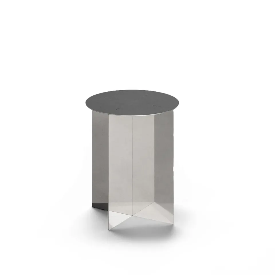 NM05. Small Podium