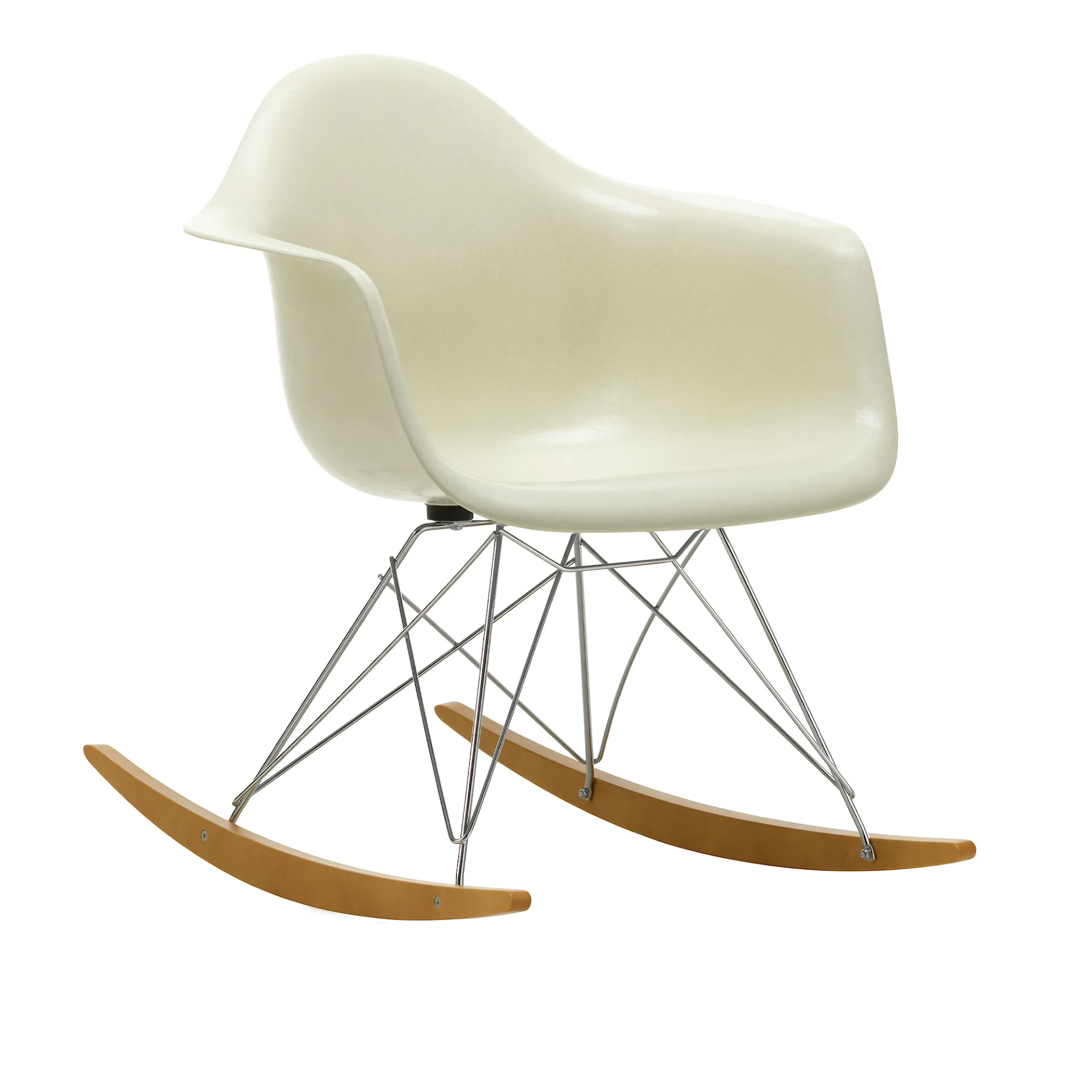 Eames Fiberglass Armchair RAR keinutuoli Chrome/Golden Maple - Vitra - Charles & Ray Eames - NO GA