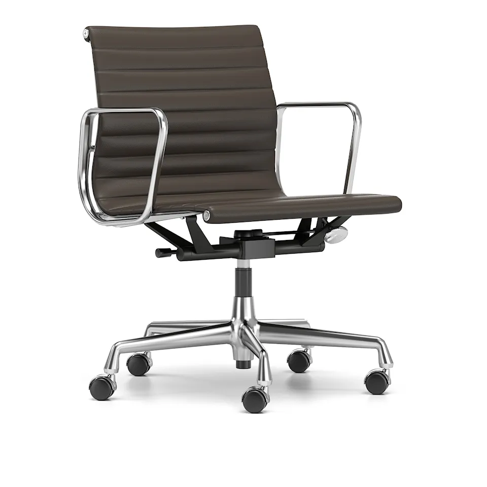 EA 117 Aluminium Chair