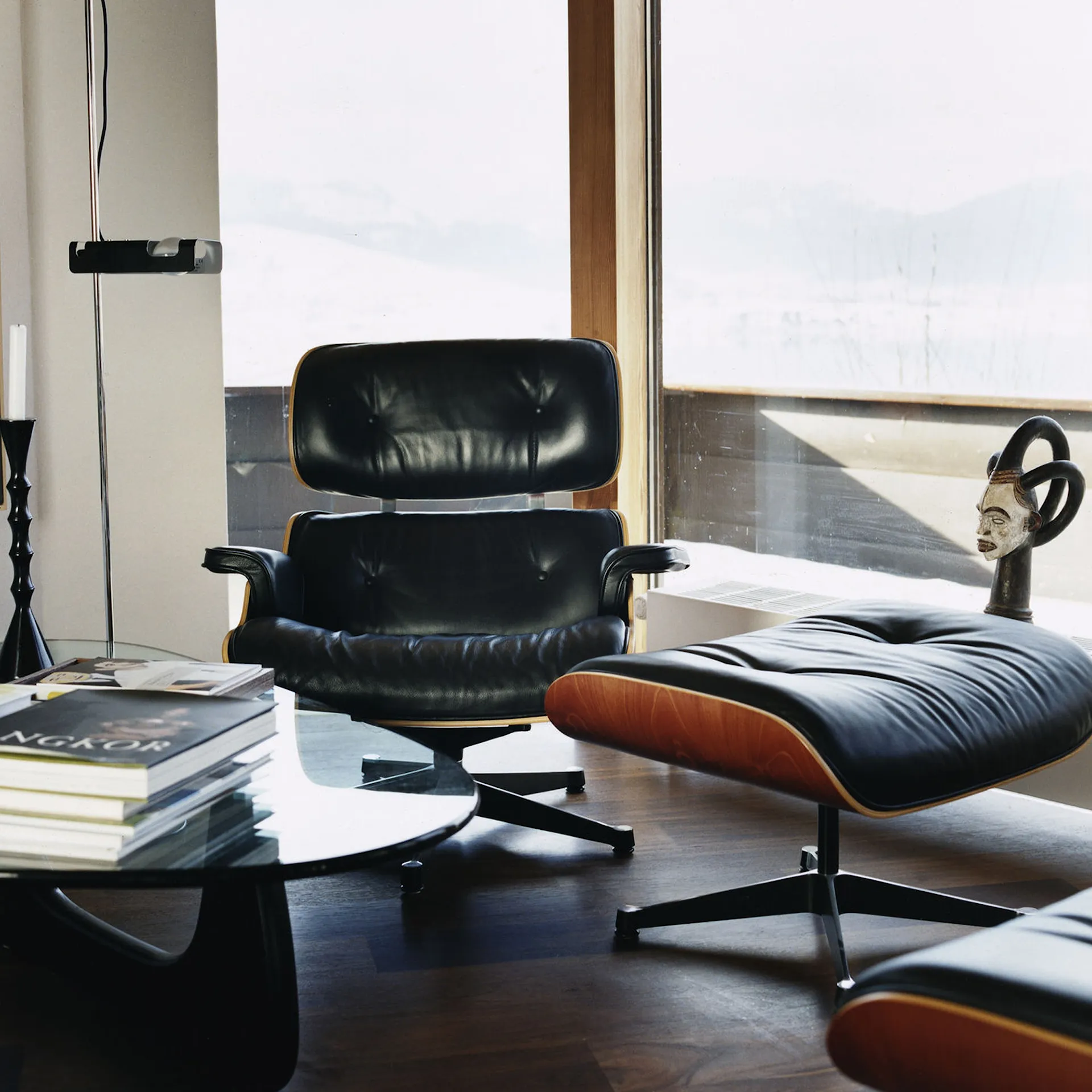 Eames Lounge Chair & Ottoman Black Stained Walnut Polished Base - Vitra - Charles & Ray Eames - NO GA