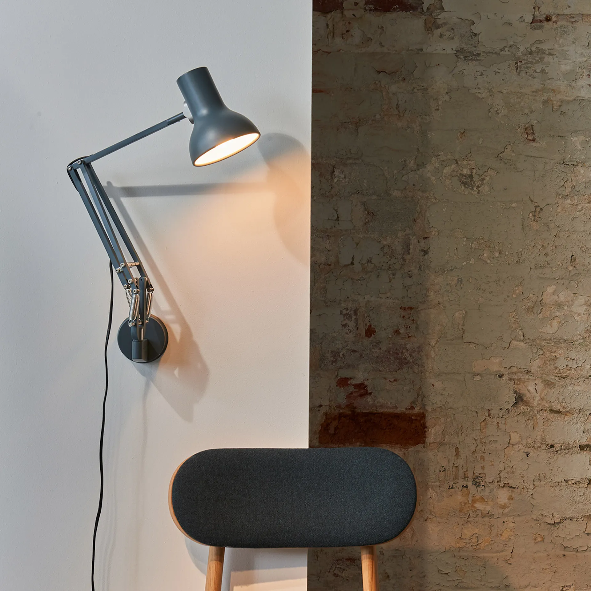 Type 75 Lamp With Wall Bracket - Anglepoise - NO GA