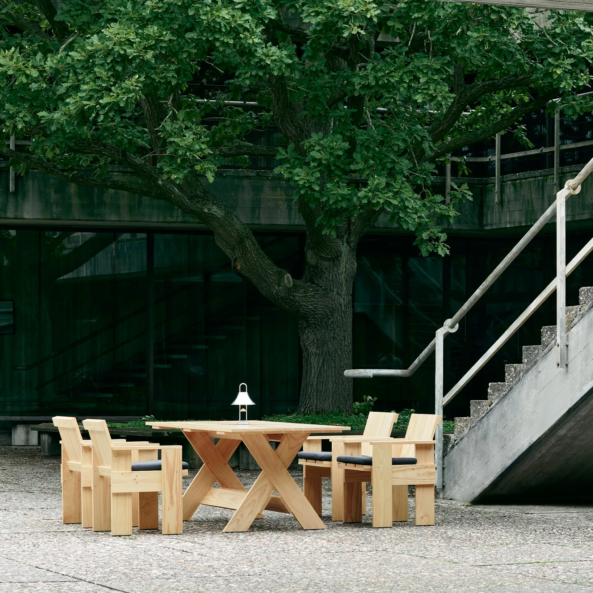 Crate buiten eettafel 230 cm - HAY - Gerrit Rietveld - NO GA