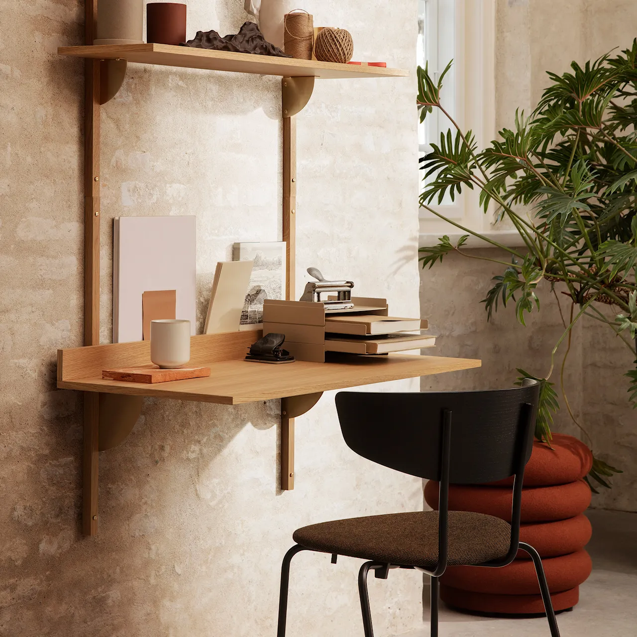 Sector Desk