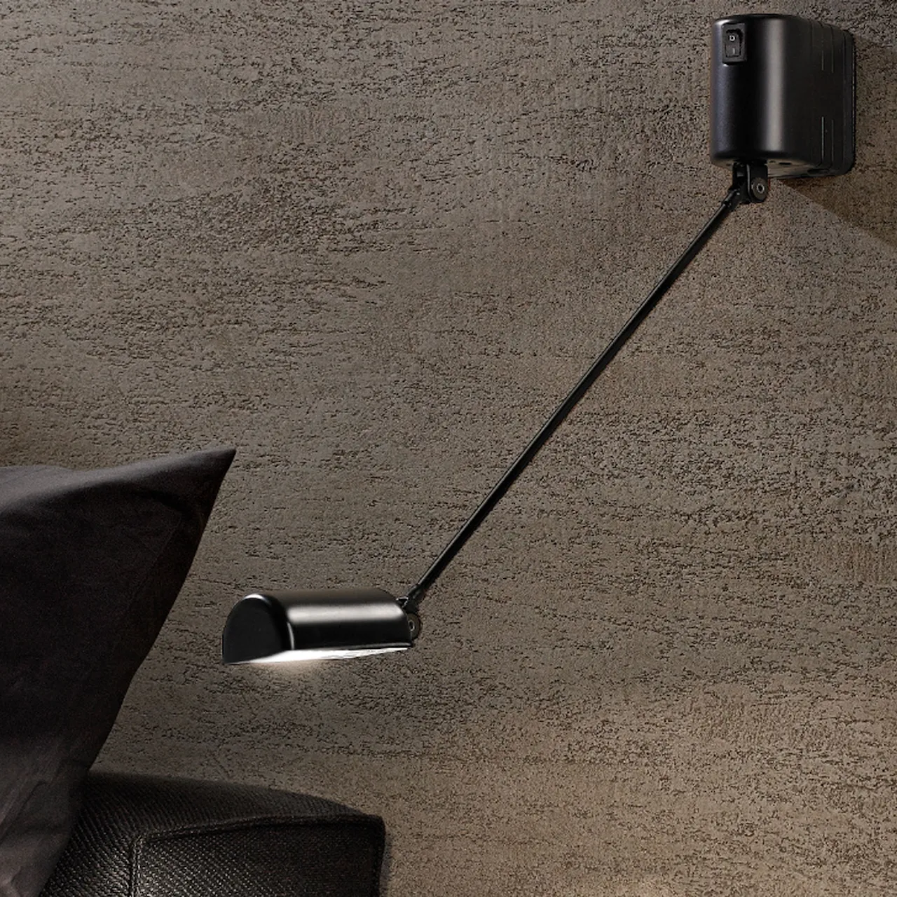 Daphine Parete 35 LED wall lamp