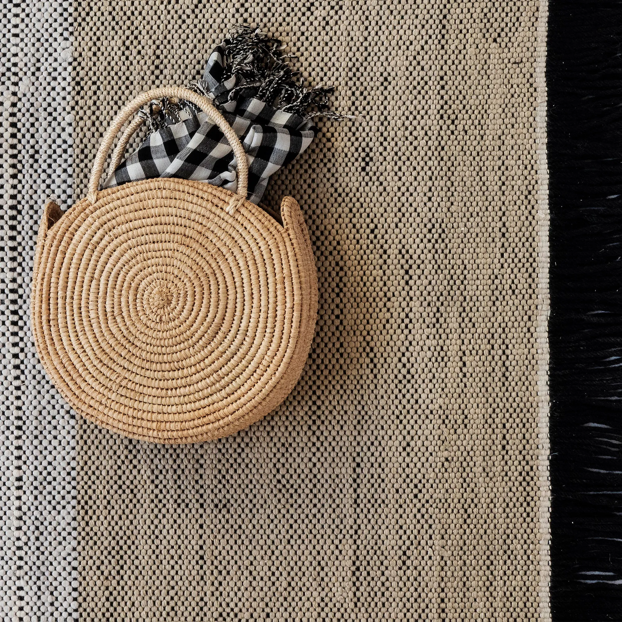 Tres Outdoor Stripes Black Rug  - 4