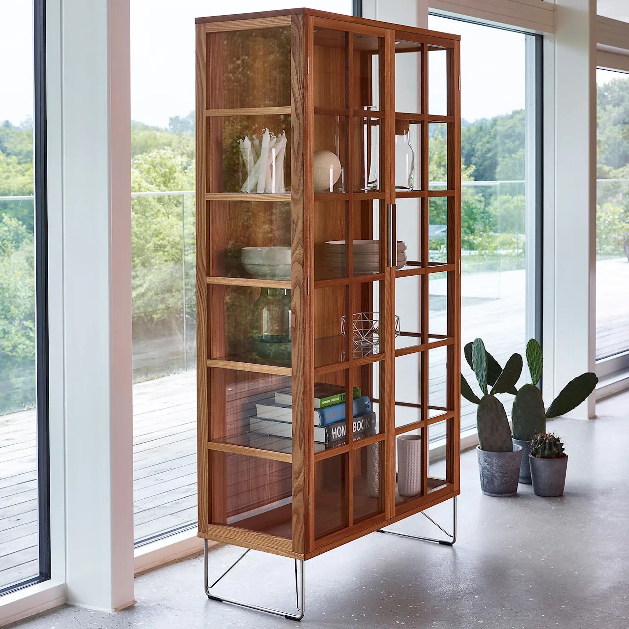 AK 2780-2782 Display Cabinet