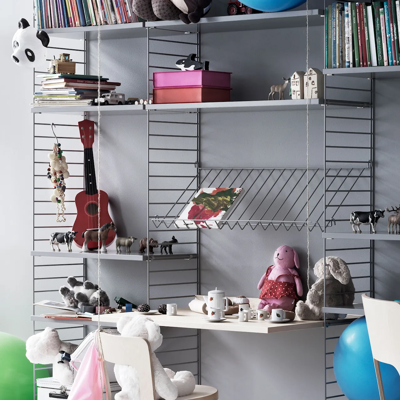 Magazine rack wire dark brown