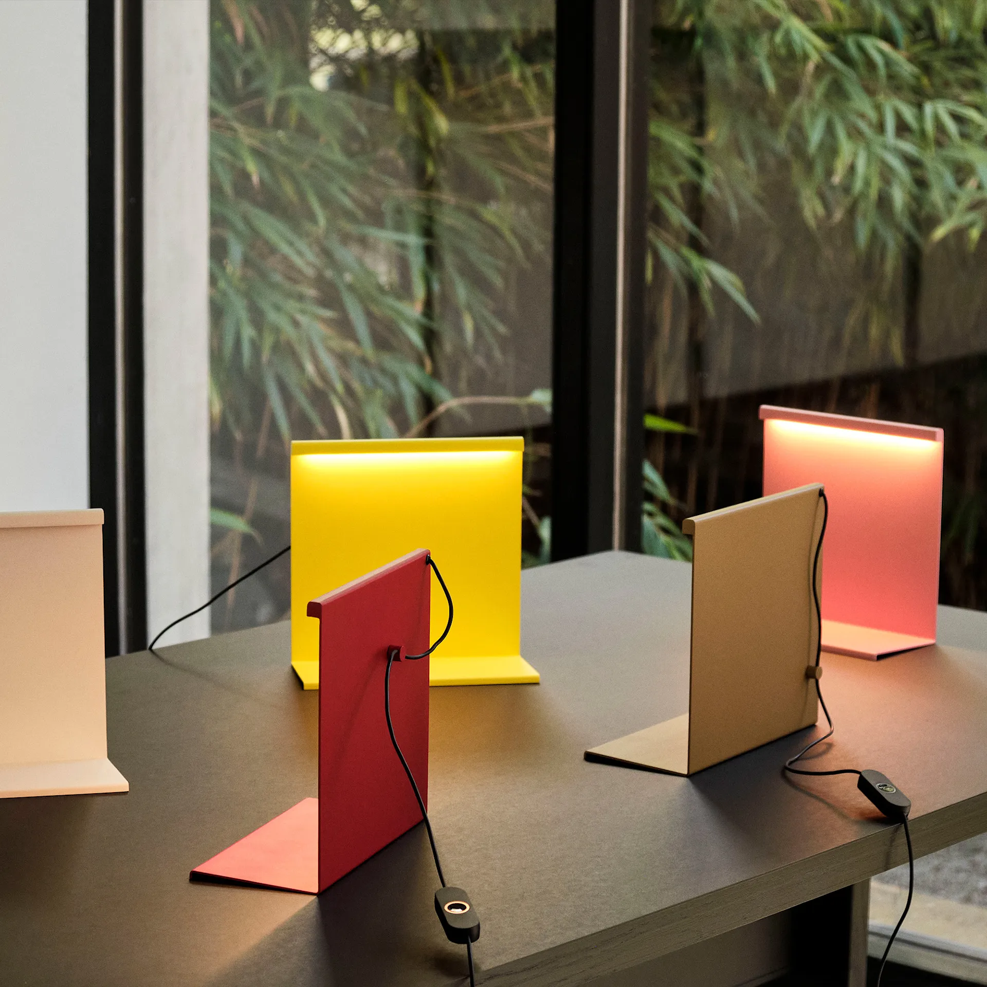 LBM Table Lamp - HAY - NO GA