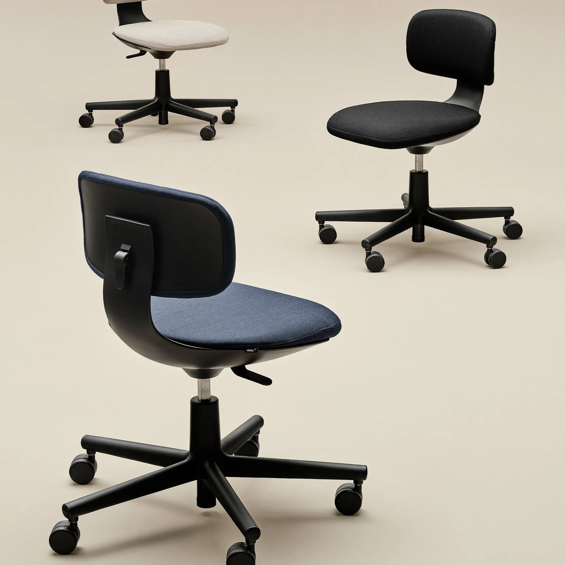 Rookie kontorstol Soft Grey - Vitra - Konstantin Grcic - NO GA