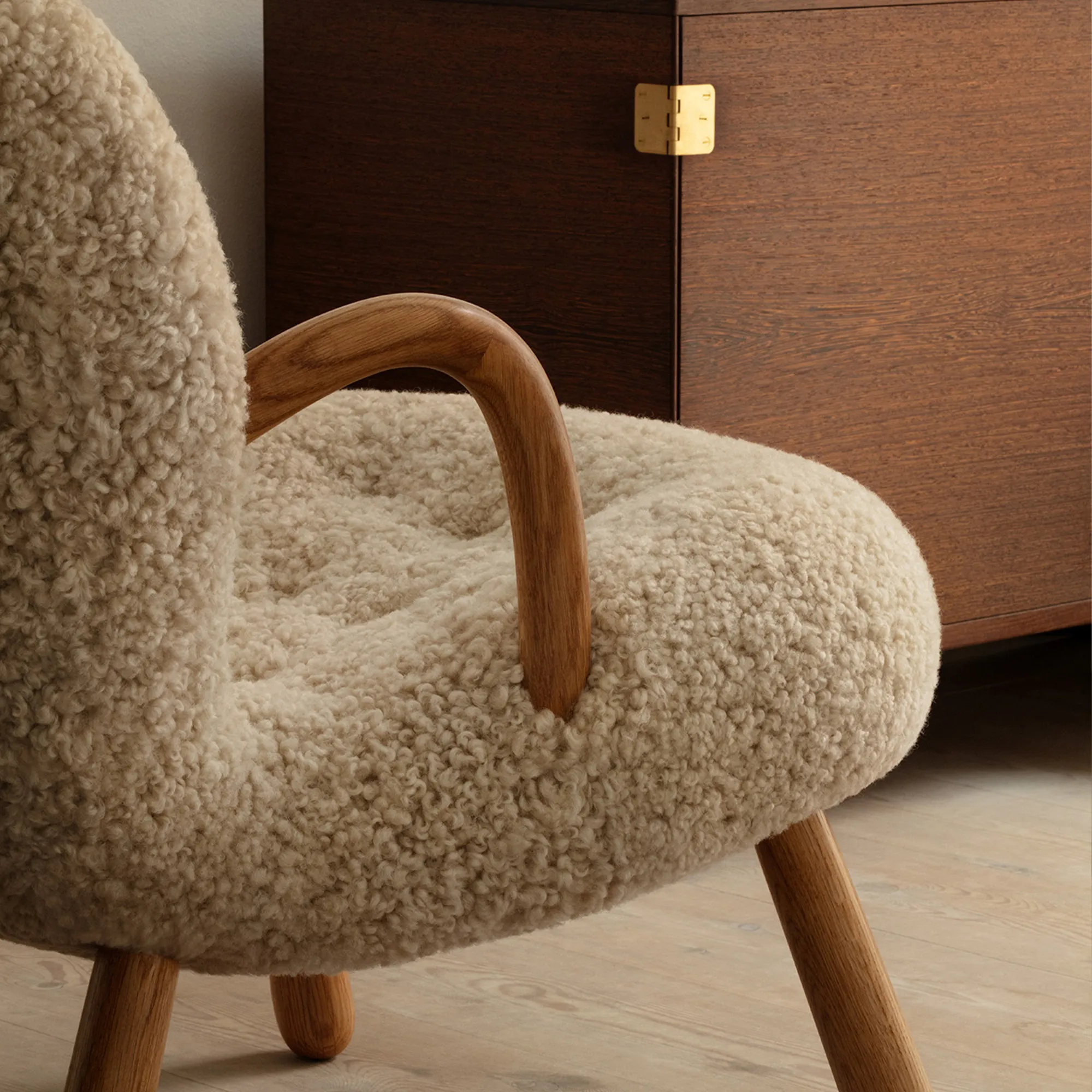 Clam Chair - 5