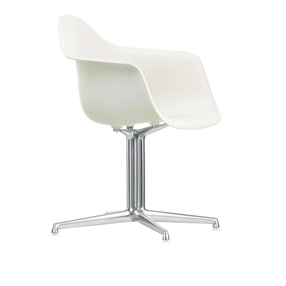 Eames Plastic Armchair DAL