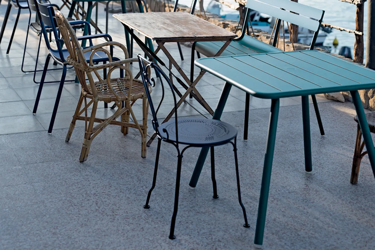 Luxembourg Four Leg Table 80 x 80 cm, Red Ochre