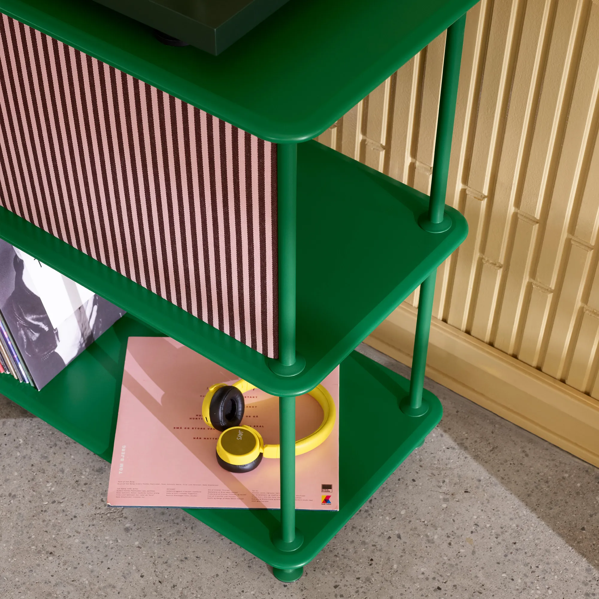 Montana Free 312000 Shelving System - 7