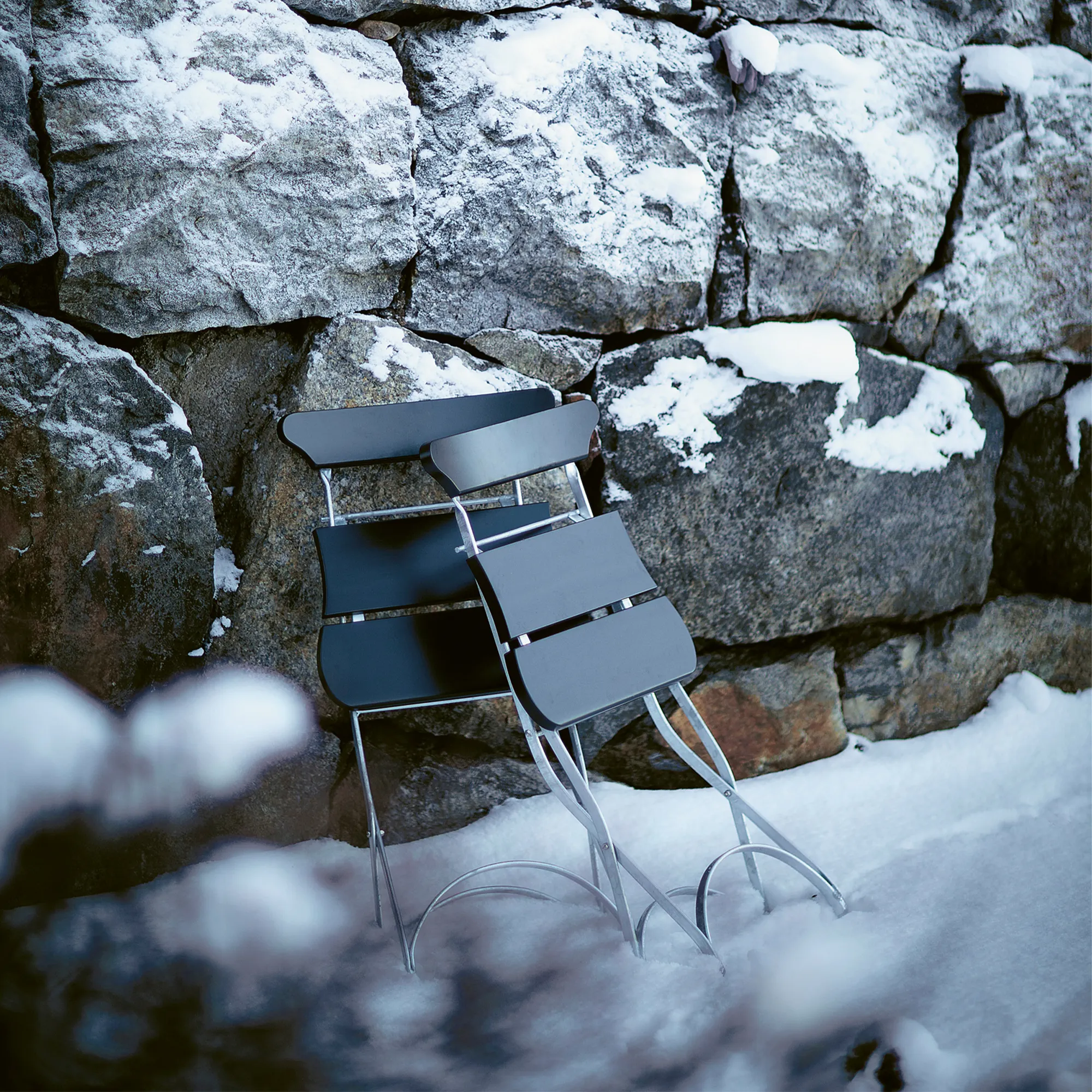 Classic No. 2 garden chairs 2 pcs & Classic café table Ø50 cm - 6