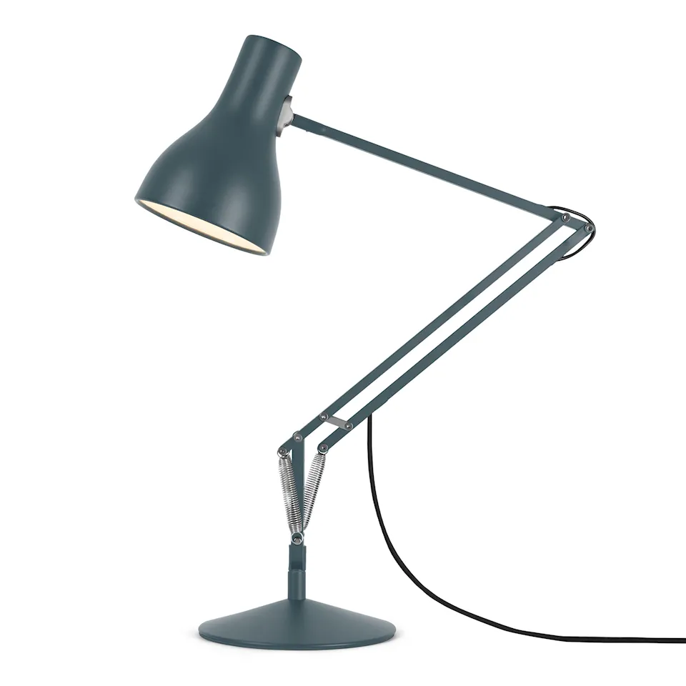 Type 75 Desk Lamp