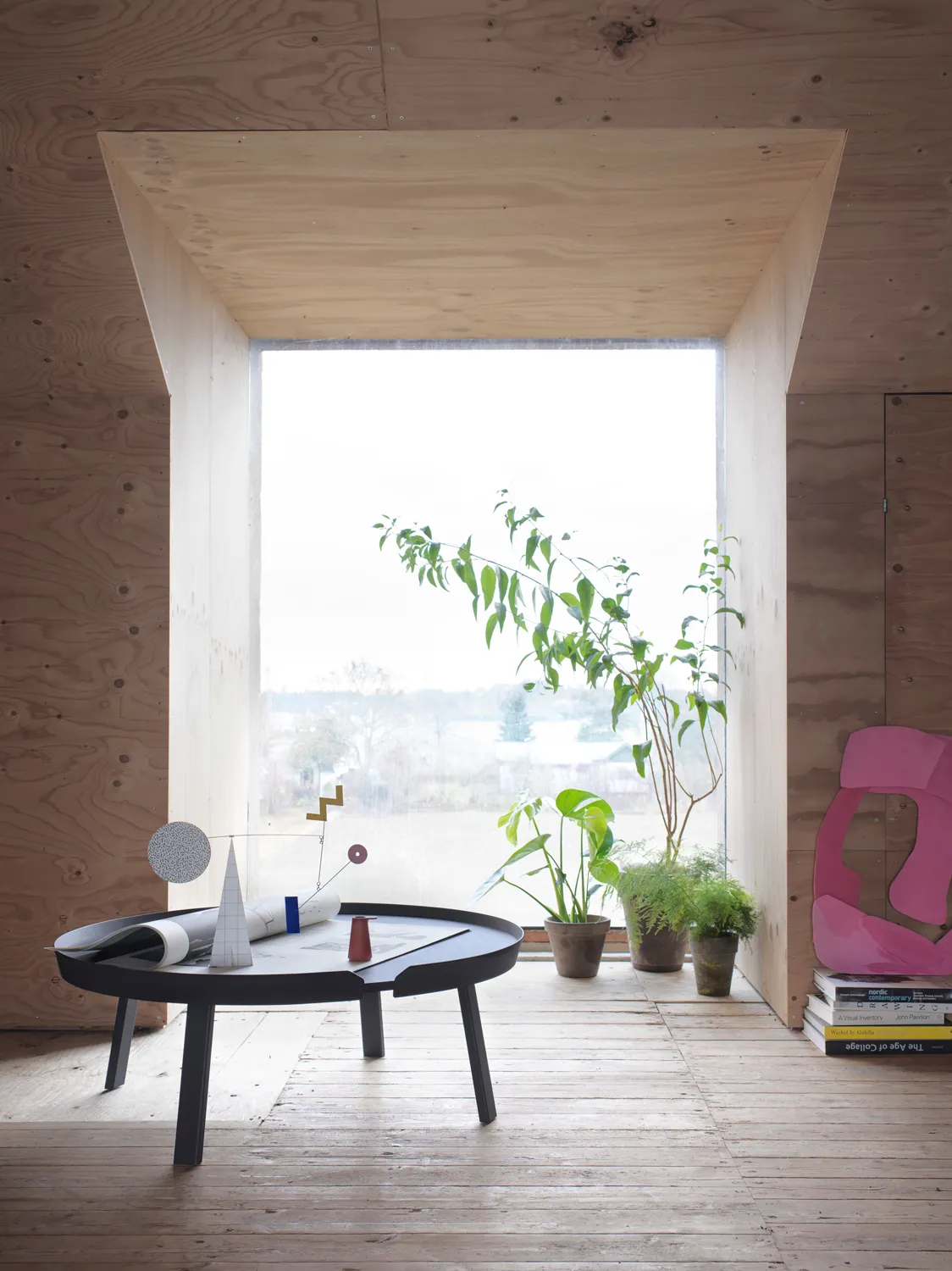 Around Coffee Table XL - 4