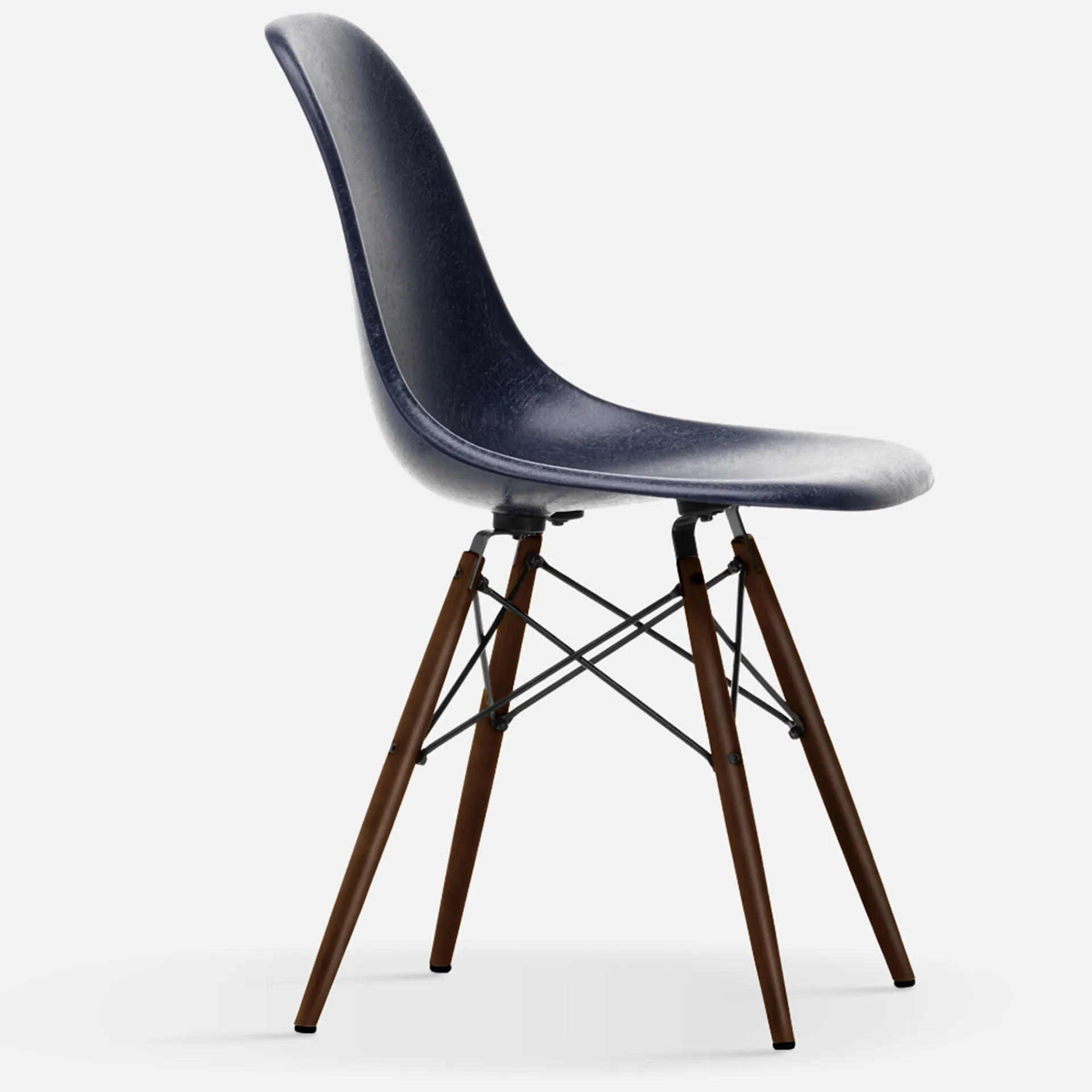 Eames Fiberglass Chair DSW Dark Maple - Vitra - Charles & Ray Eames - NO GA