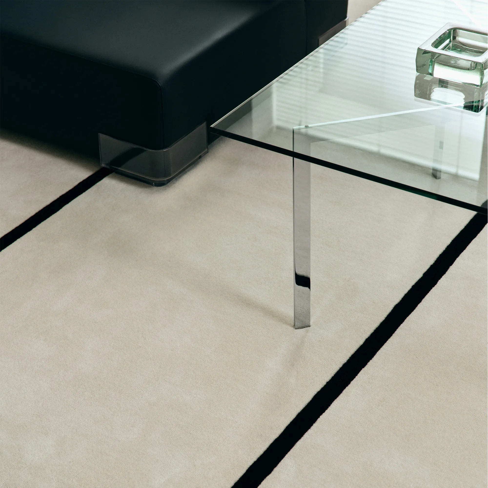 Norr Mälarstrand 01 Dusty White/Black wool rug - 5