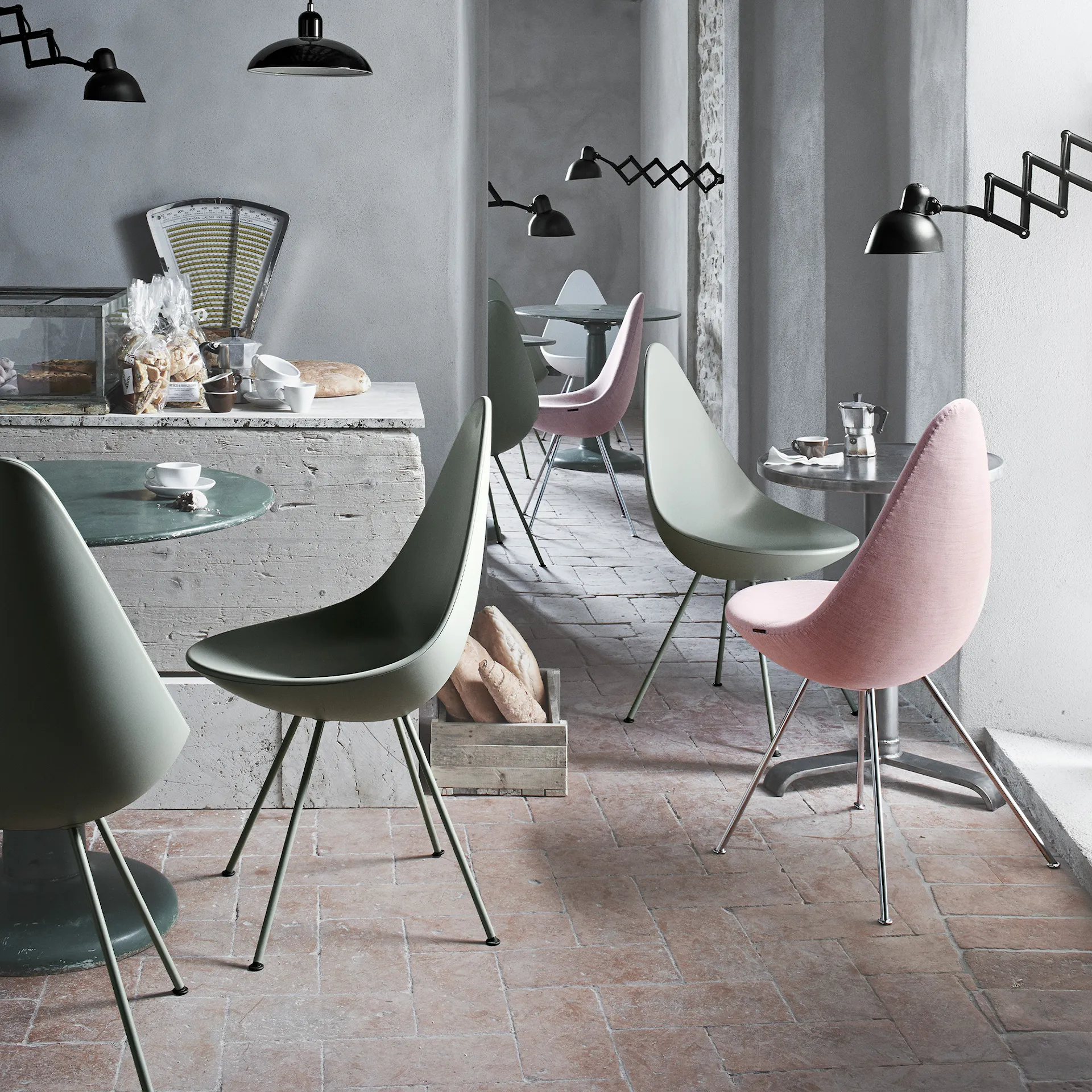 3110 Drop Chair White - Fritz Hansen - Arne Jacobsen - NO GA