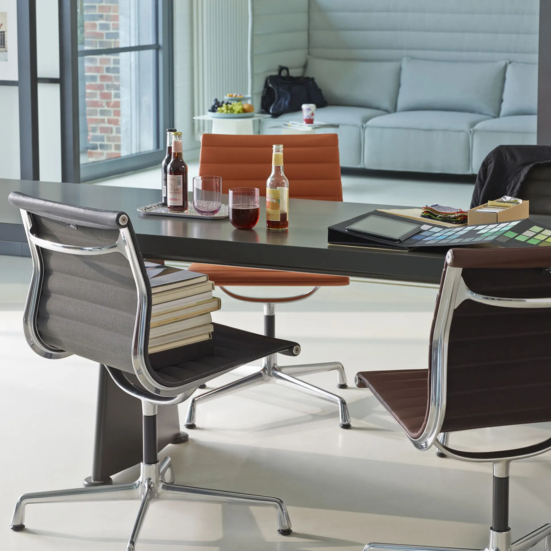 EA 108 Desk Chair Chrome - Vitra - Charles & Ray Eames - NO GA