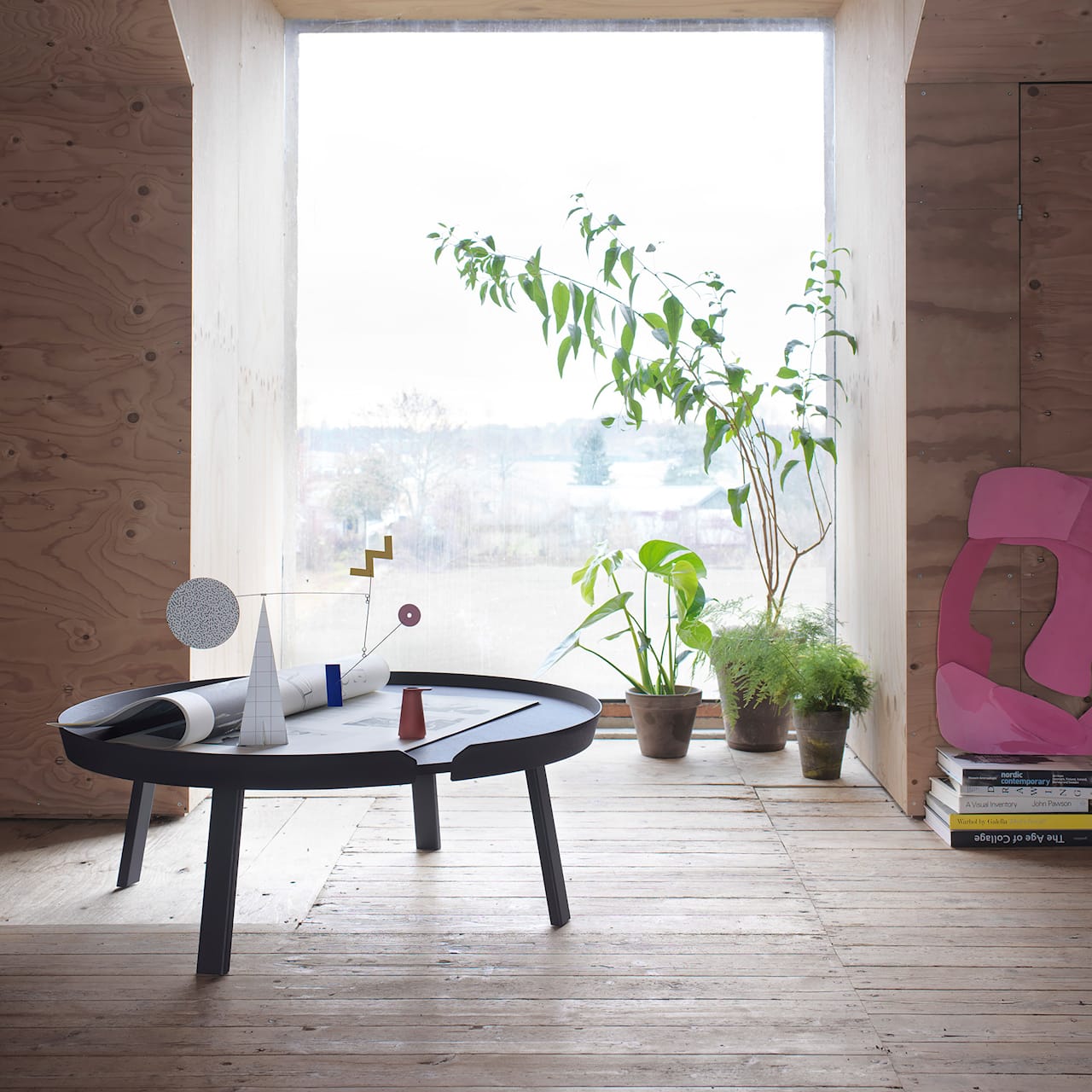 Köp Around Coffee Table - Large från Muuto | Nordiska Galleriet