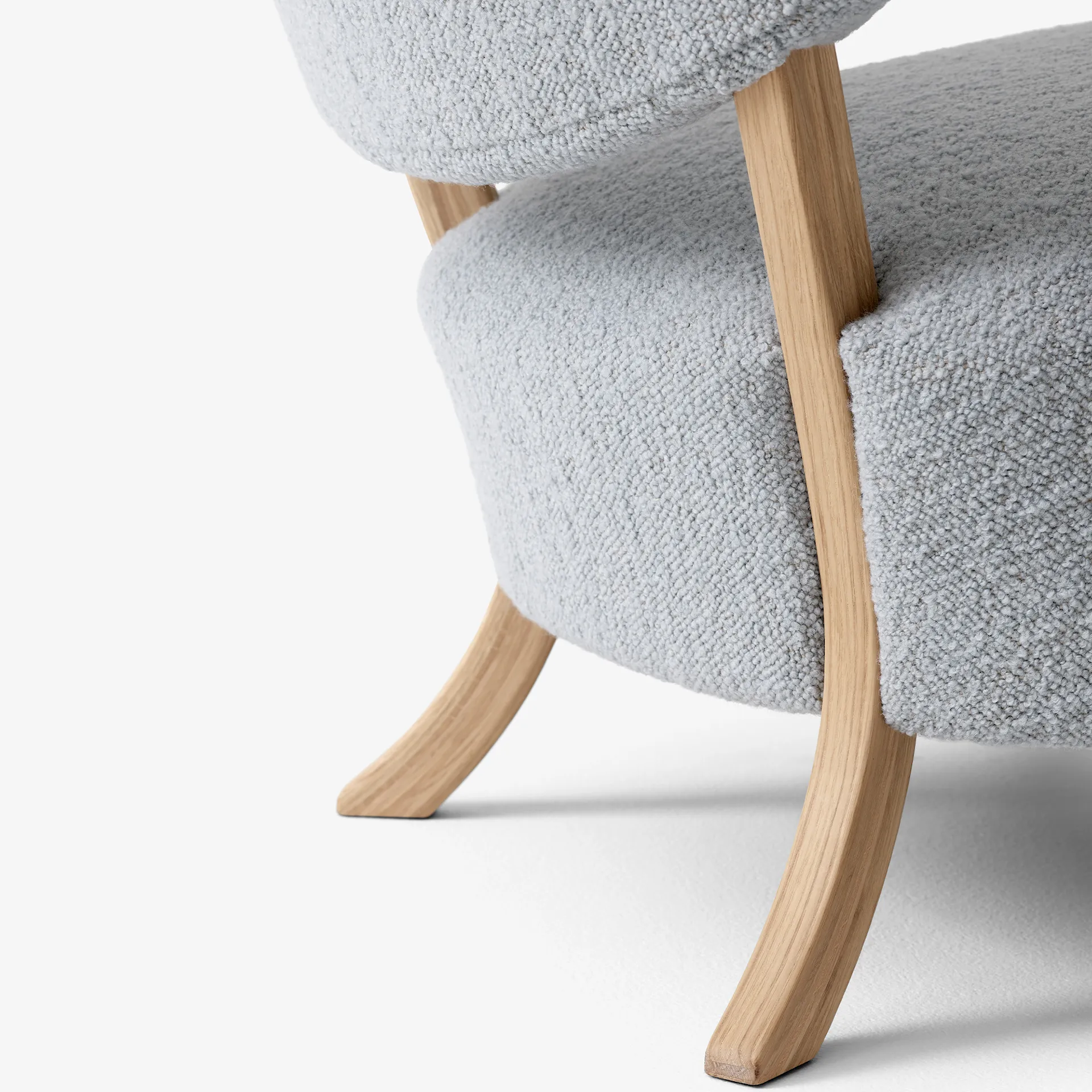 Wulff Lounge Chair ATD2 & Pouf ATD3 - Oak - &Tradition - NO GA